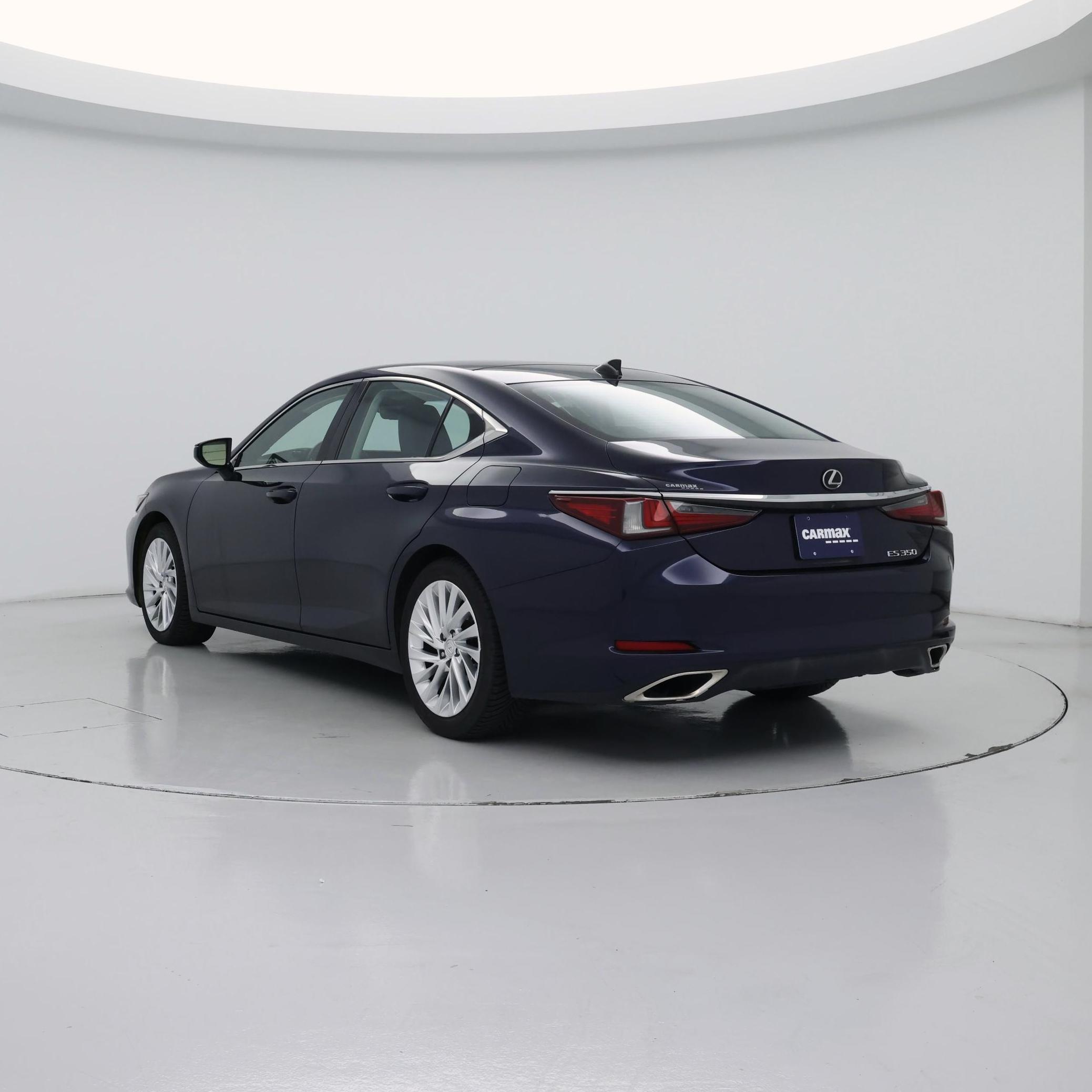 Thumbnail: 2019 Lexus ES - 2