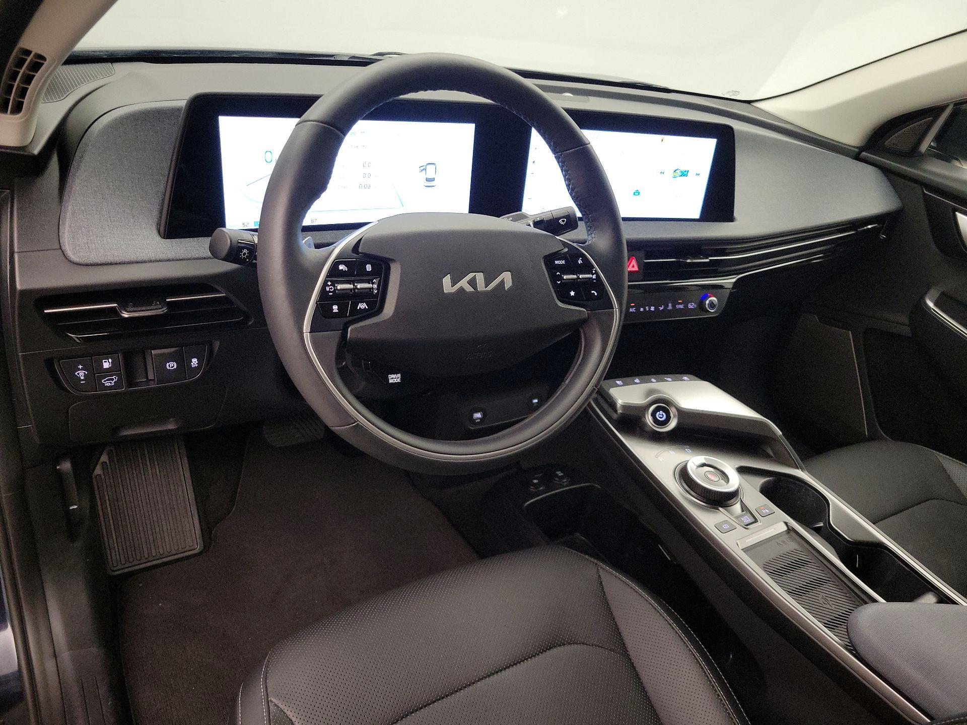 Thumbnail: 2023 Kia EV6 - 9