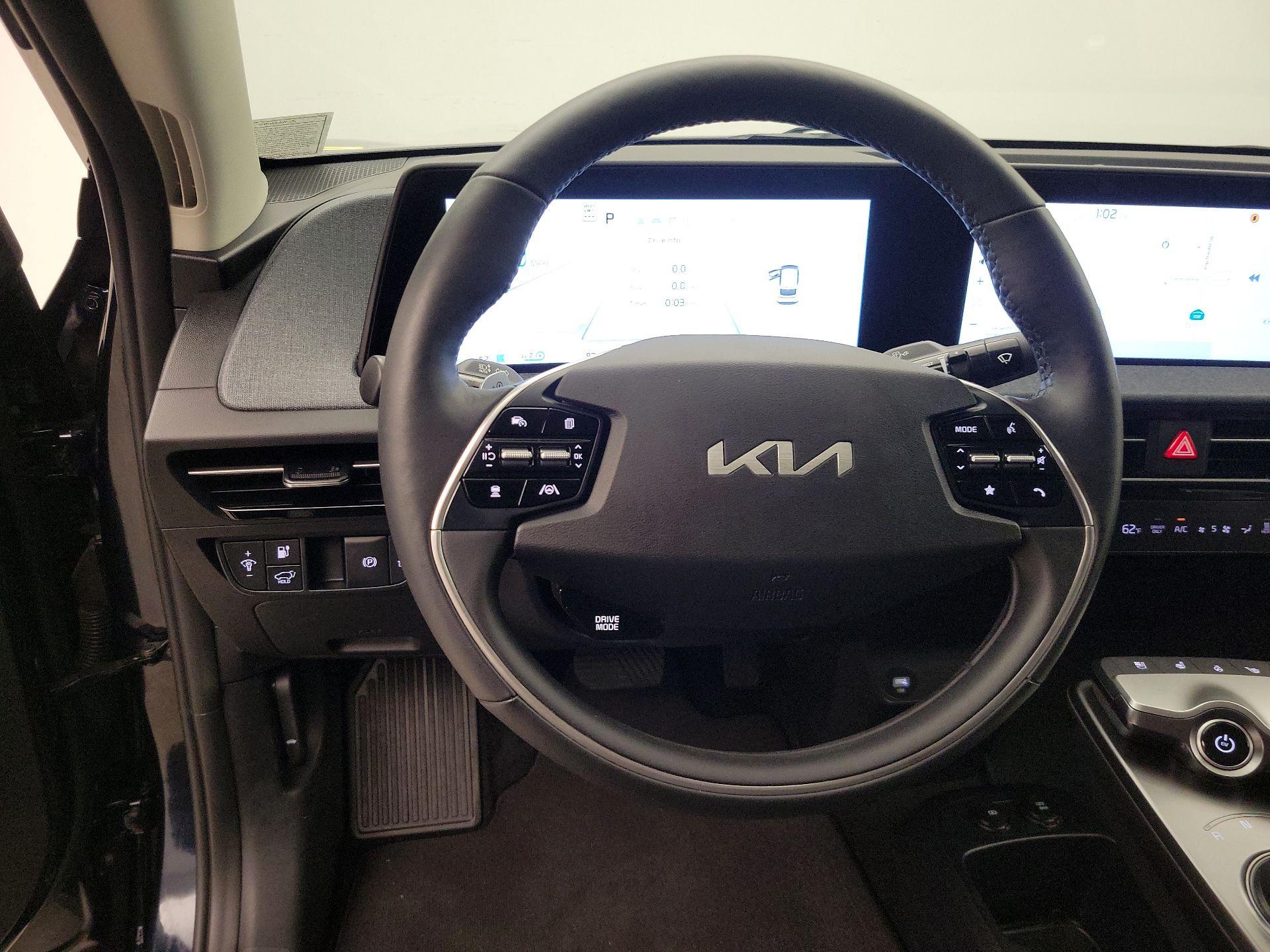 Thumbnail: 2023 Kia EV6 - 10