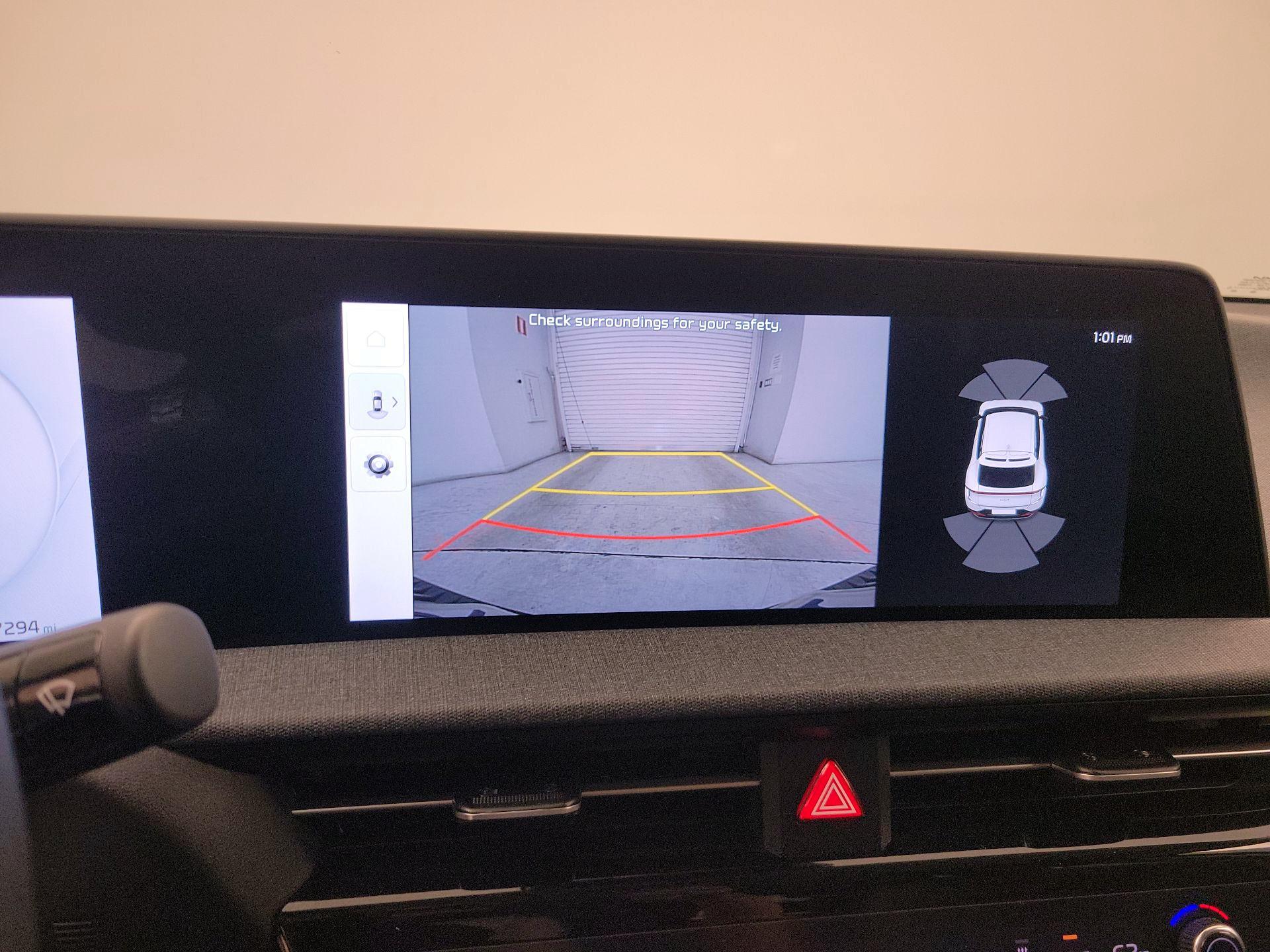 Thumbnail: 2023 Kia EV6 - 15