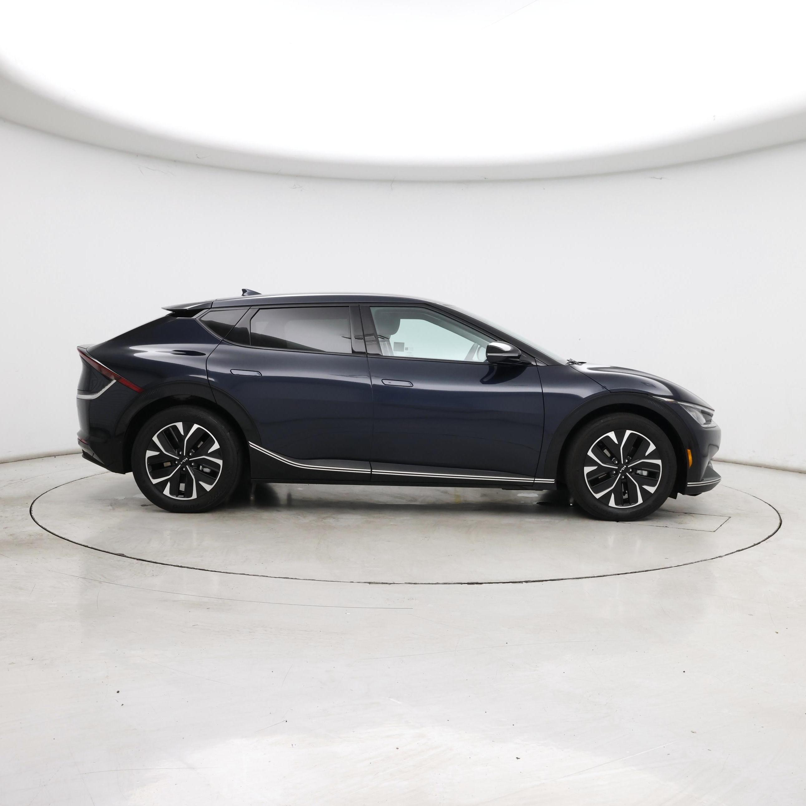 Thumbnail: 2023 Kia EV6 - 7