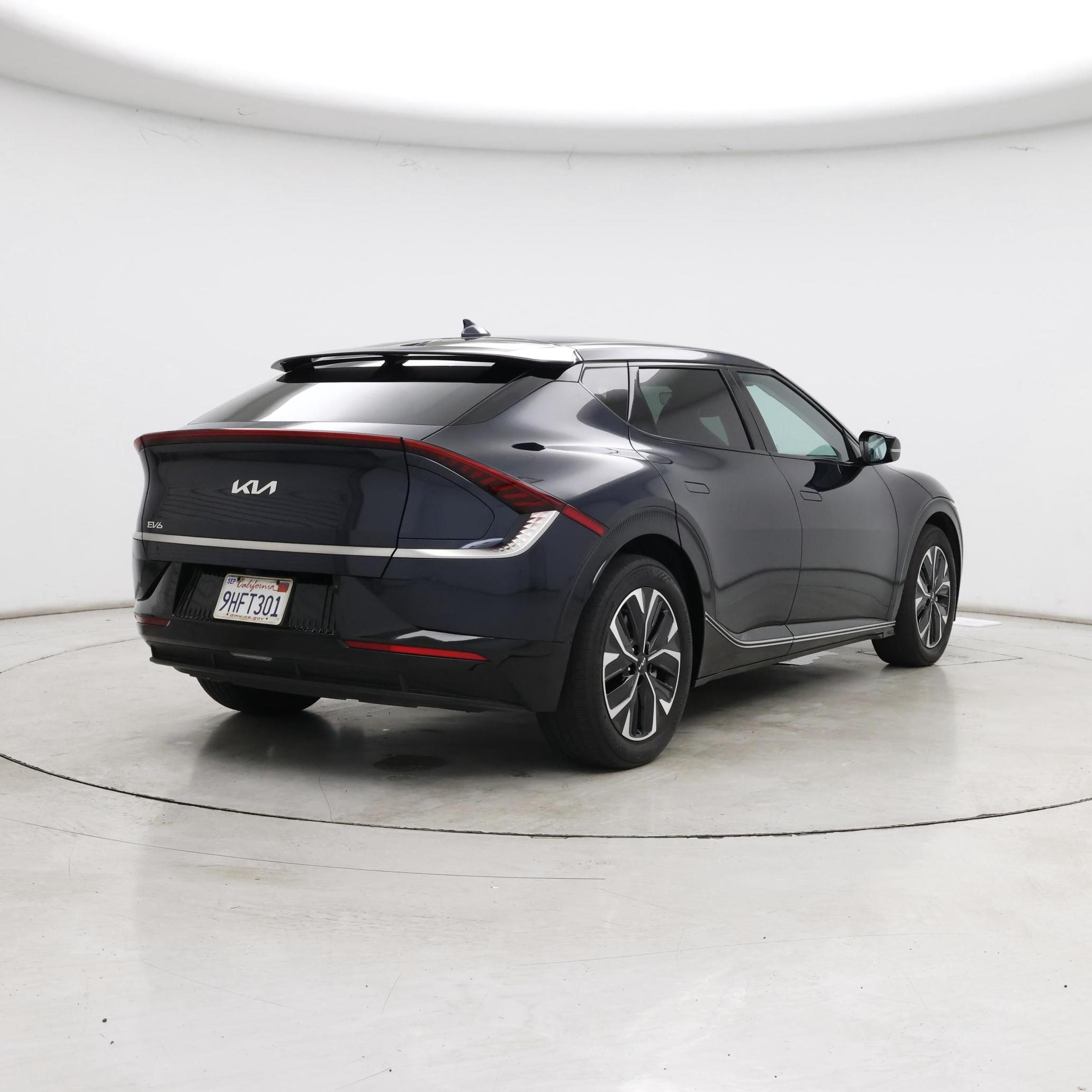 Thumbnail: 2023 Kia EV6 - 8