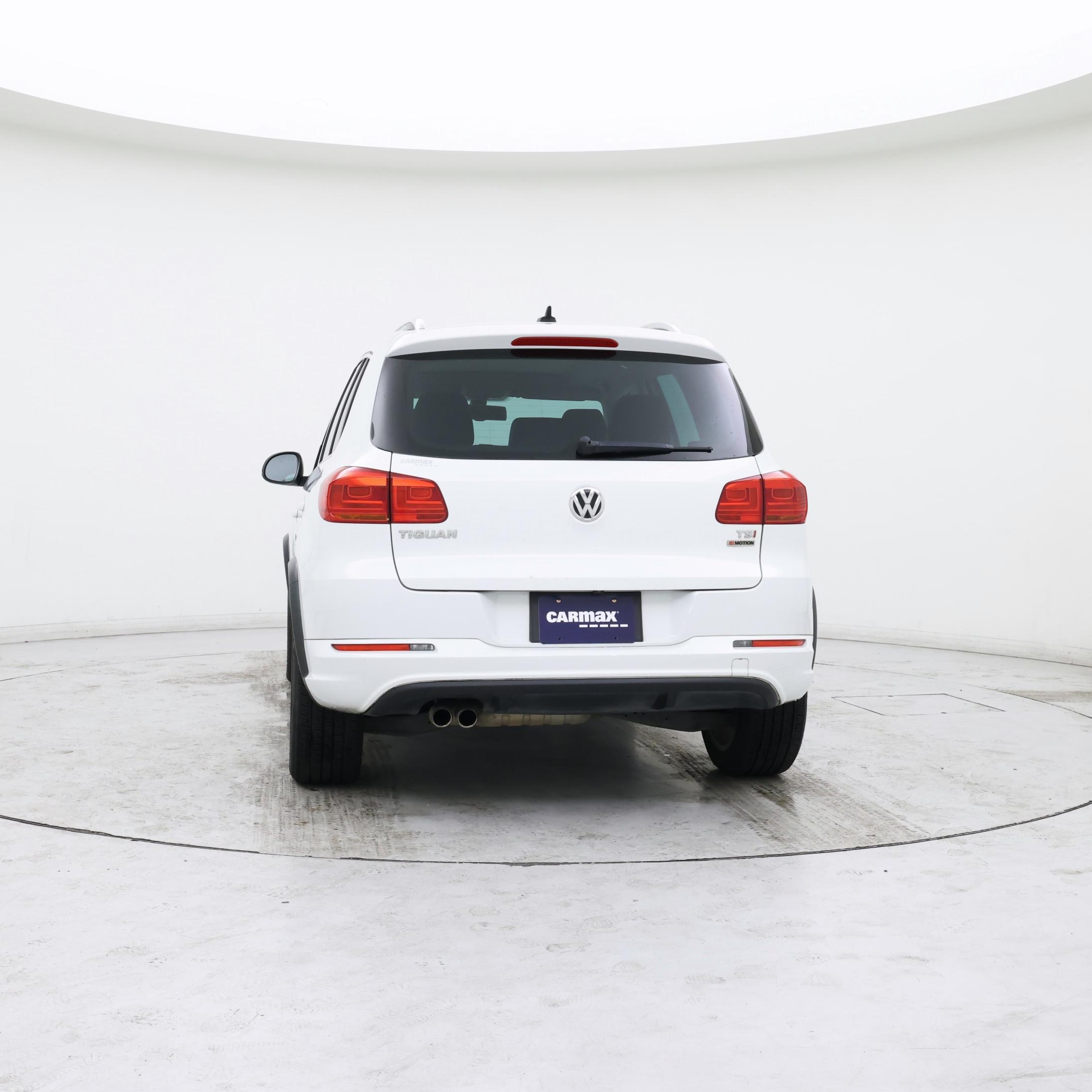Thumbnail: 2017 Volkswagen Tiguan - 6