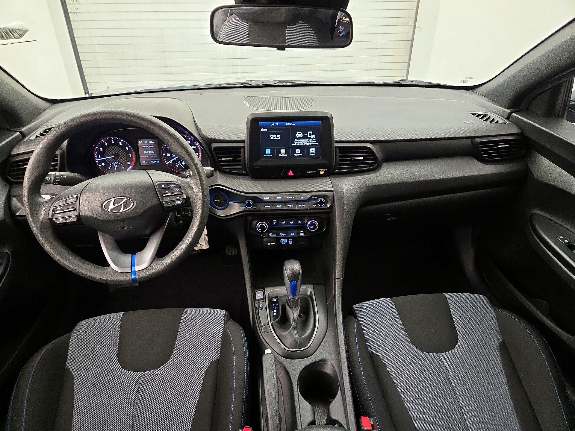 Thumbnail: 2019 Hyundai Veloster - 9