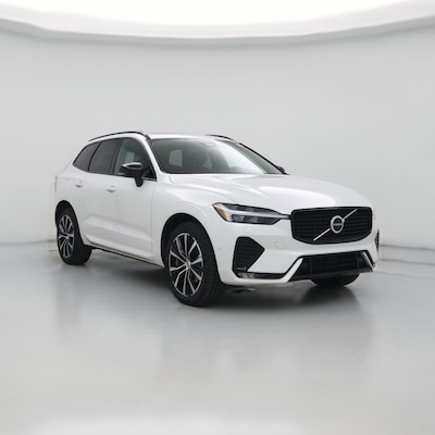 2023 Volvo XC60 B5 Plus Dark Theme