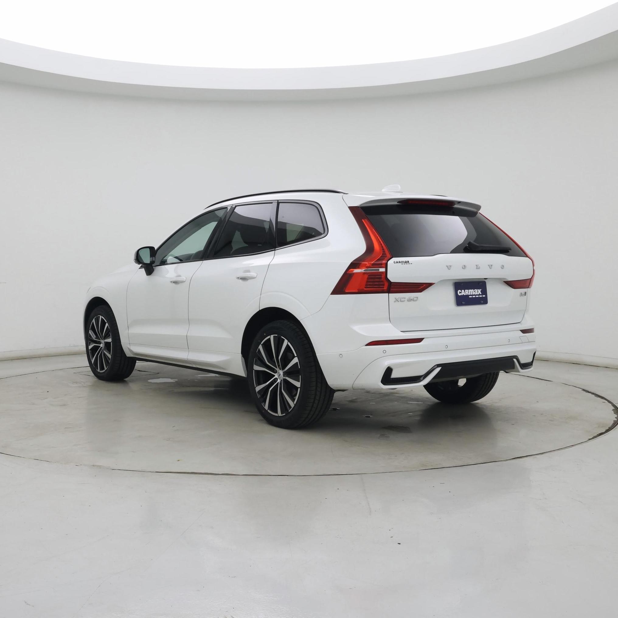 Thumbnail: 2023 Volvo XC60 - 2