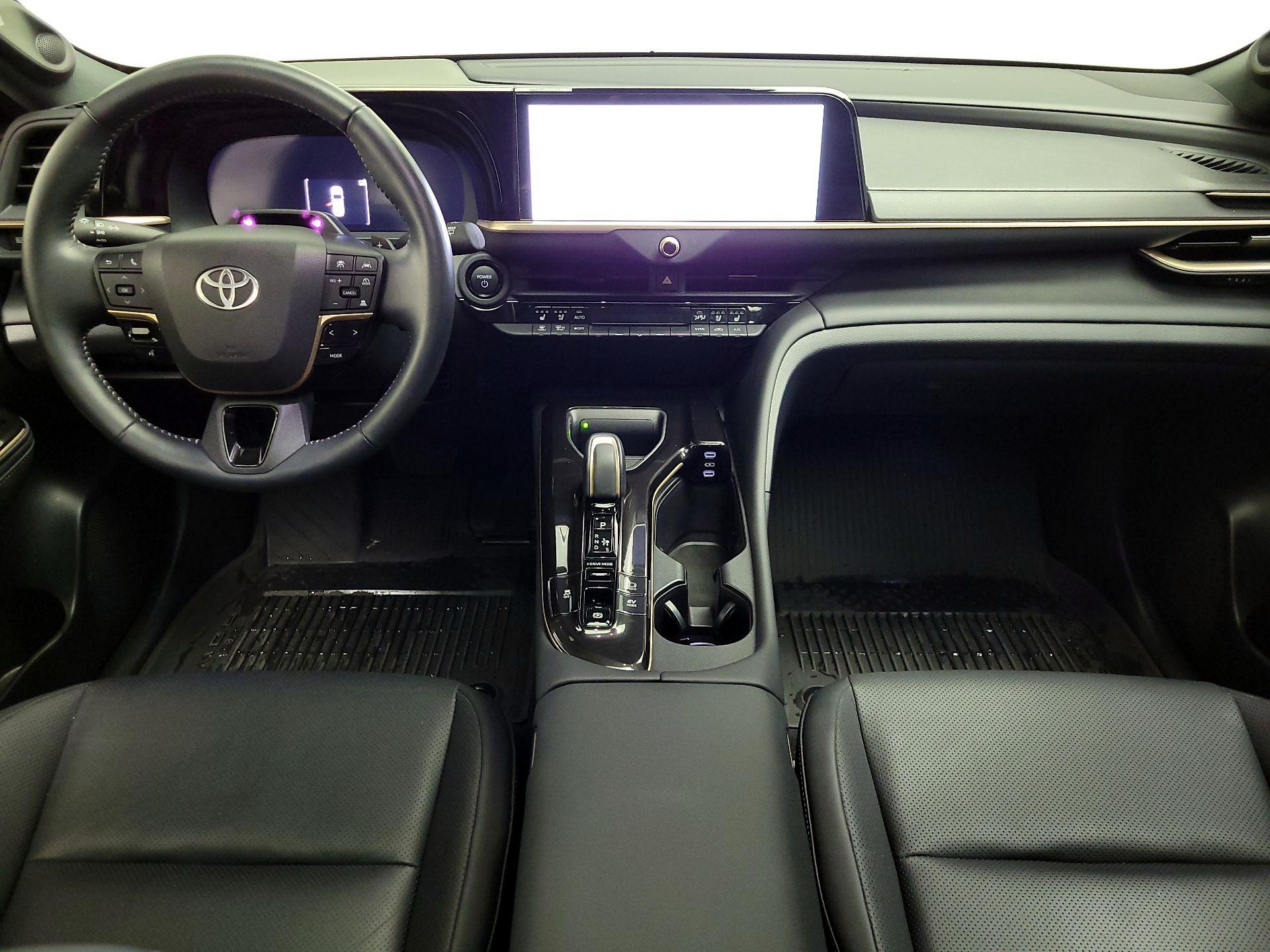 Thumbnail: 2025 Toyota Crown Signia - 9