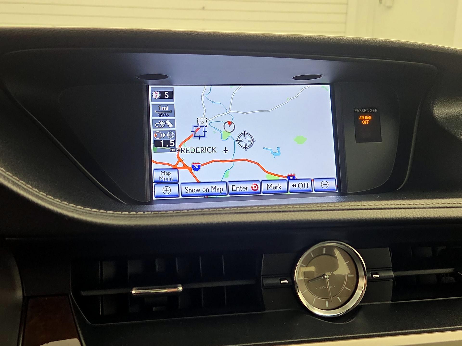 Thumbnail: 2014 Lexus ES - 14