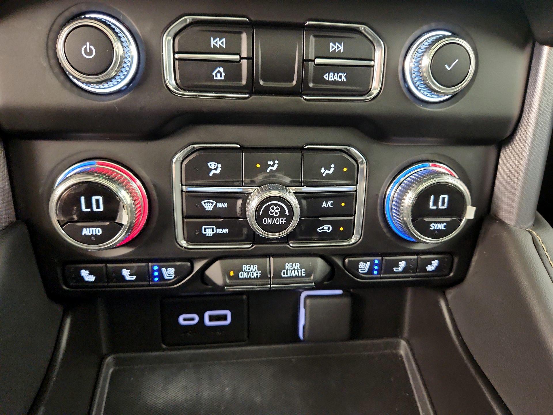 Thumbnail: 2024 GMC Yukon - 17