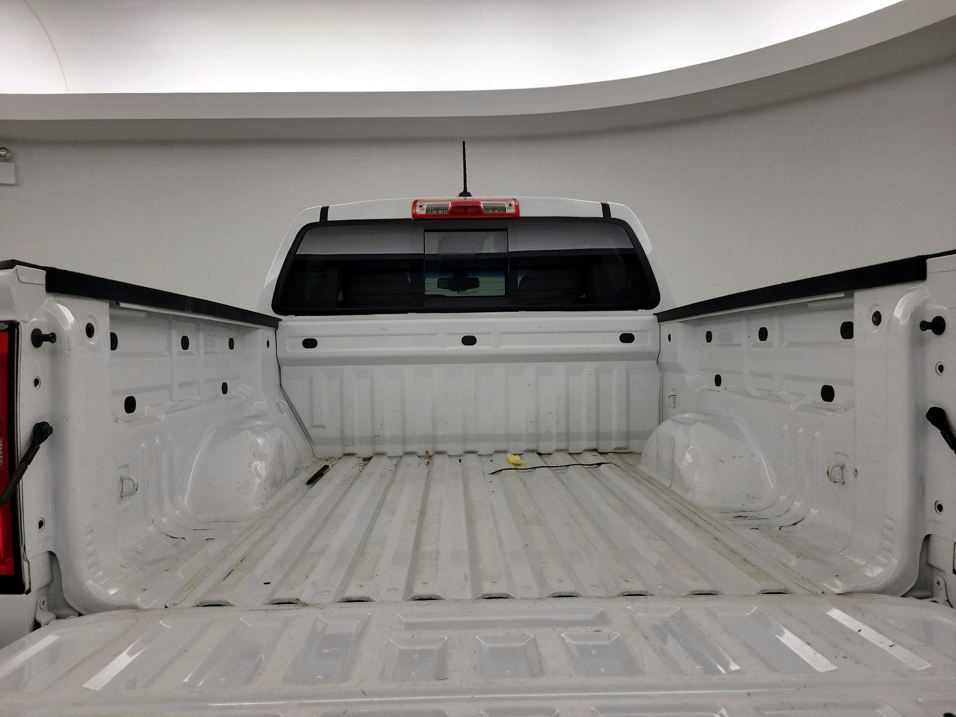 Thumbnail: 2022 Chevrolet Colorado - 20