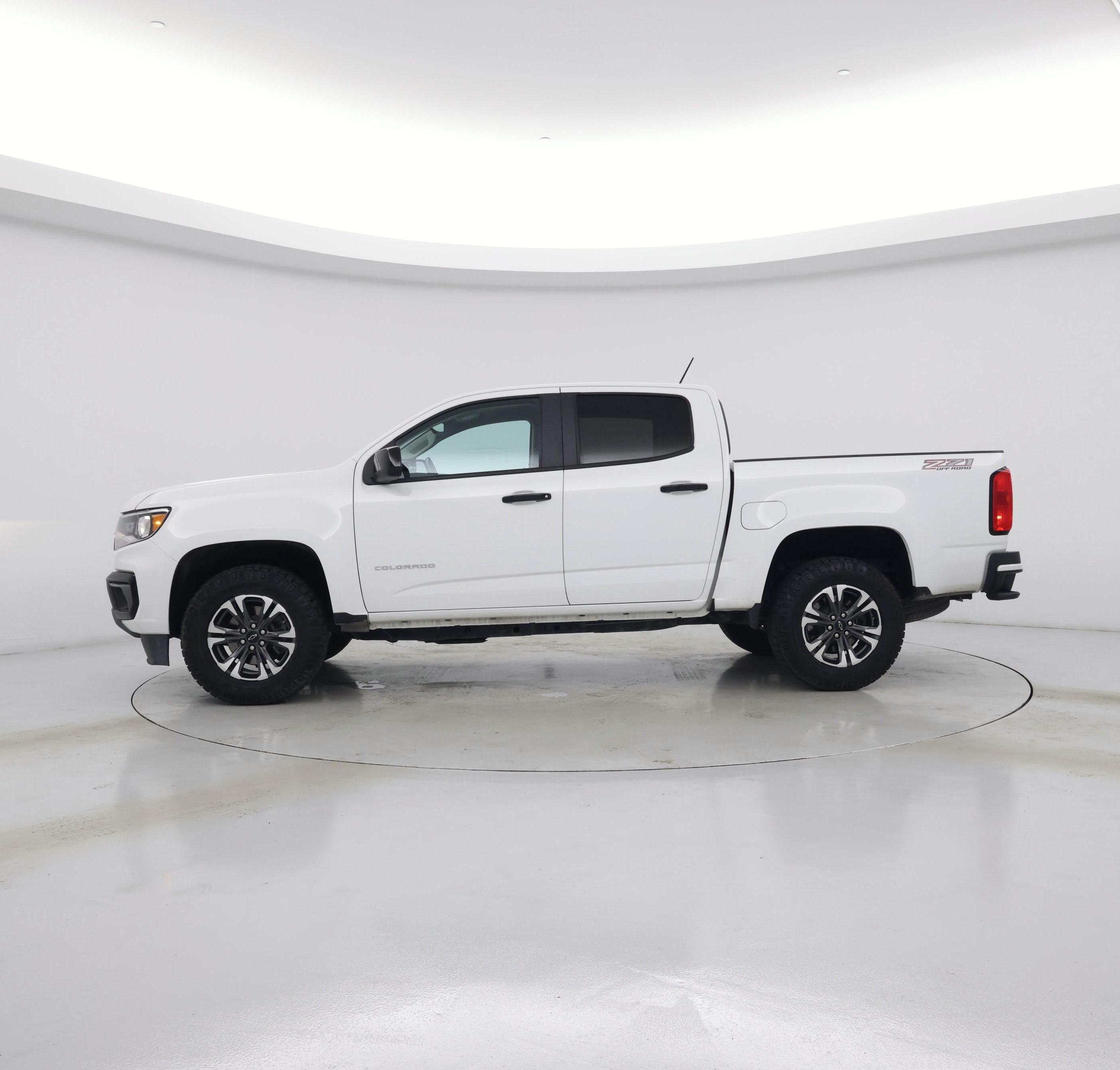 Thumbnail: 2022 Chevrolet Colorado - 3