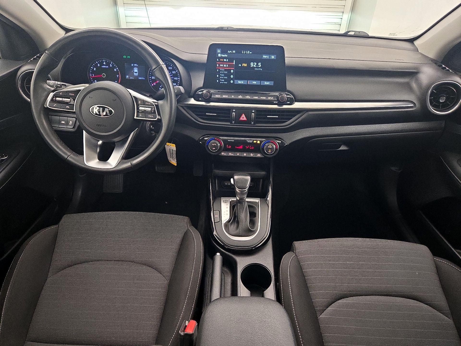 Thumbnail: 2019 Kia Forte - 9