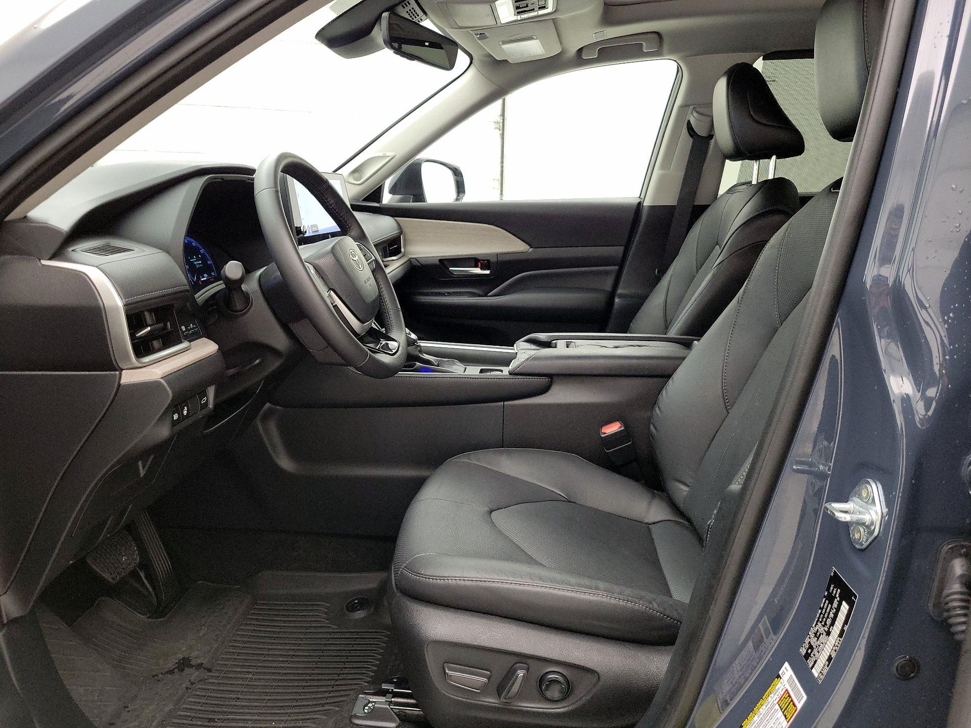 Thumbnail: 2024 Toyota Grand Highlander - 11