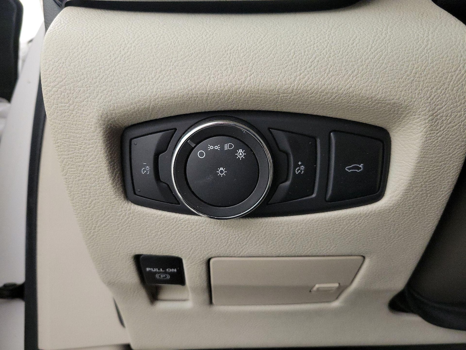 2017 Lincoln Continental Select - Photo 14