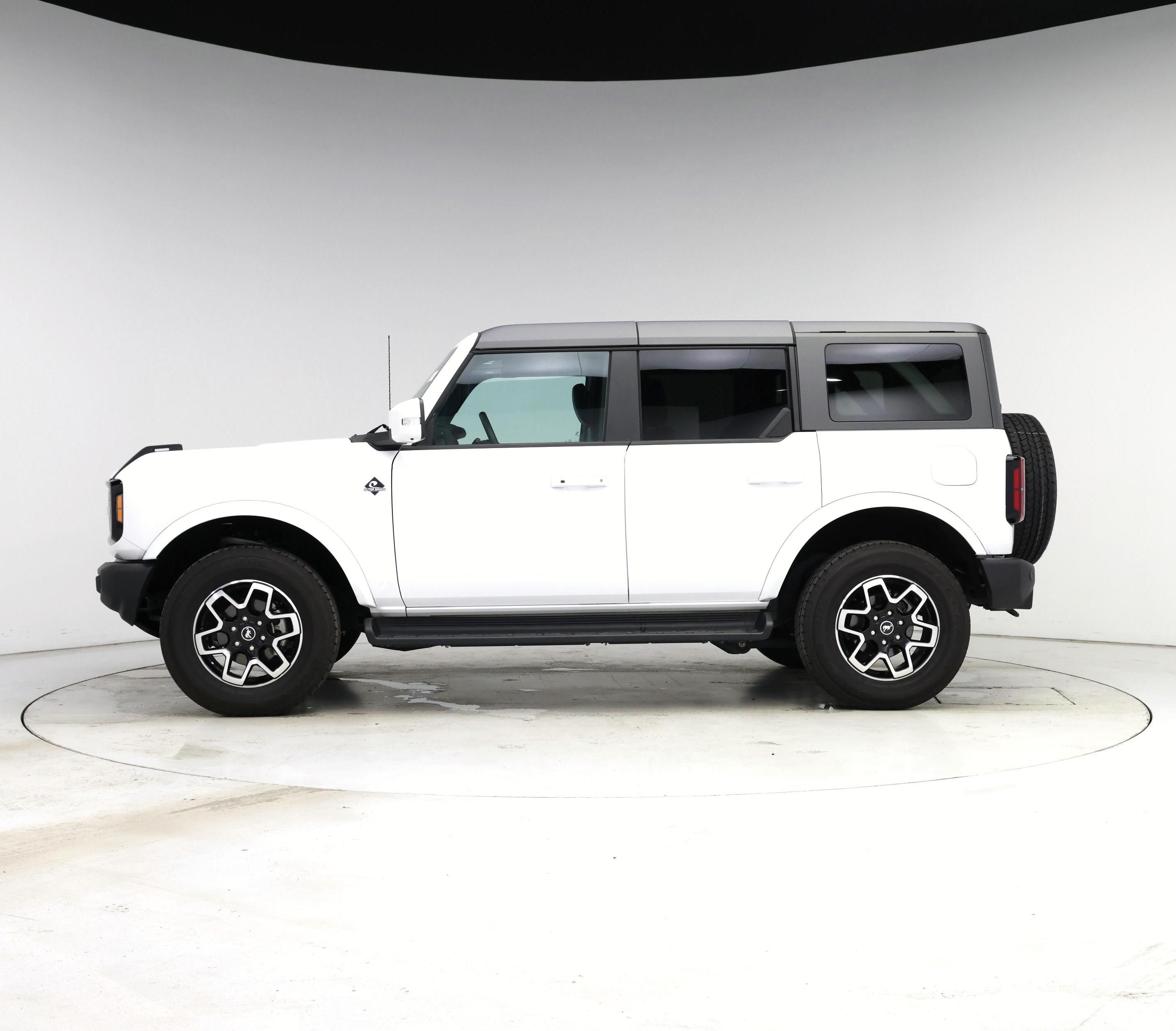 Thumbnail: 2025 Ford Bronco - 3
