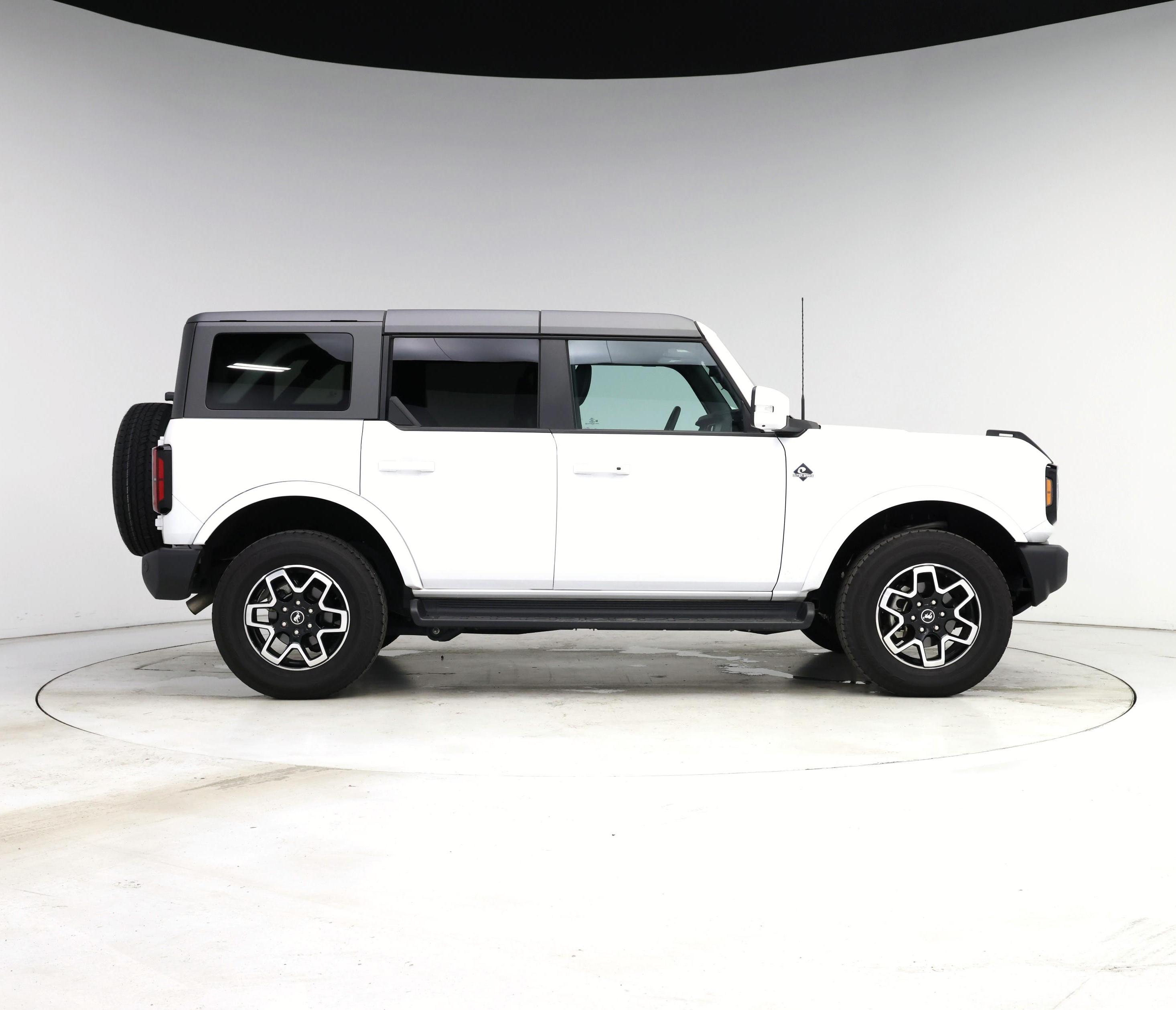 Thumbnail: 2025 Ford Bronco - 7
