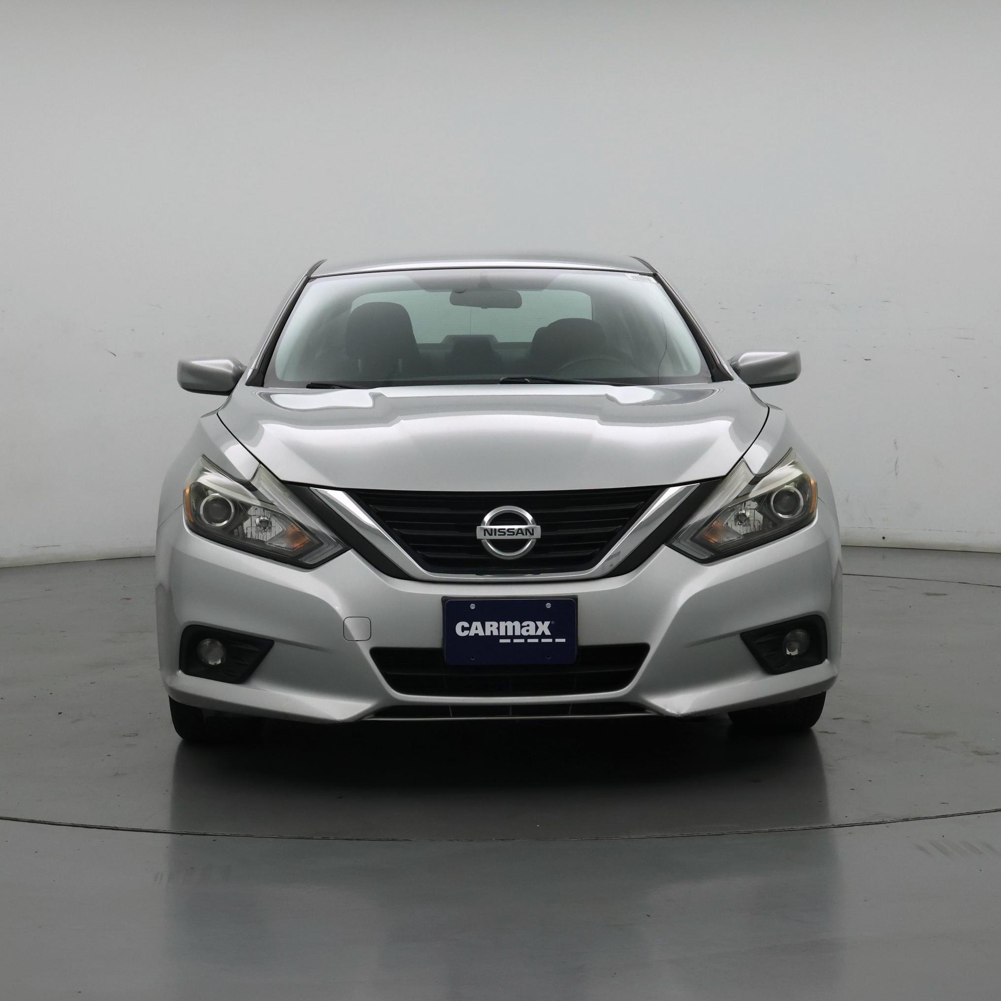 Thumbnail: 2017 Nissan Altima - 5