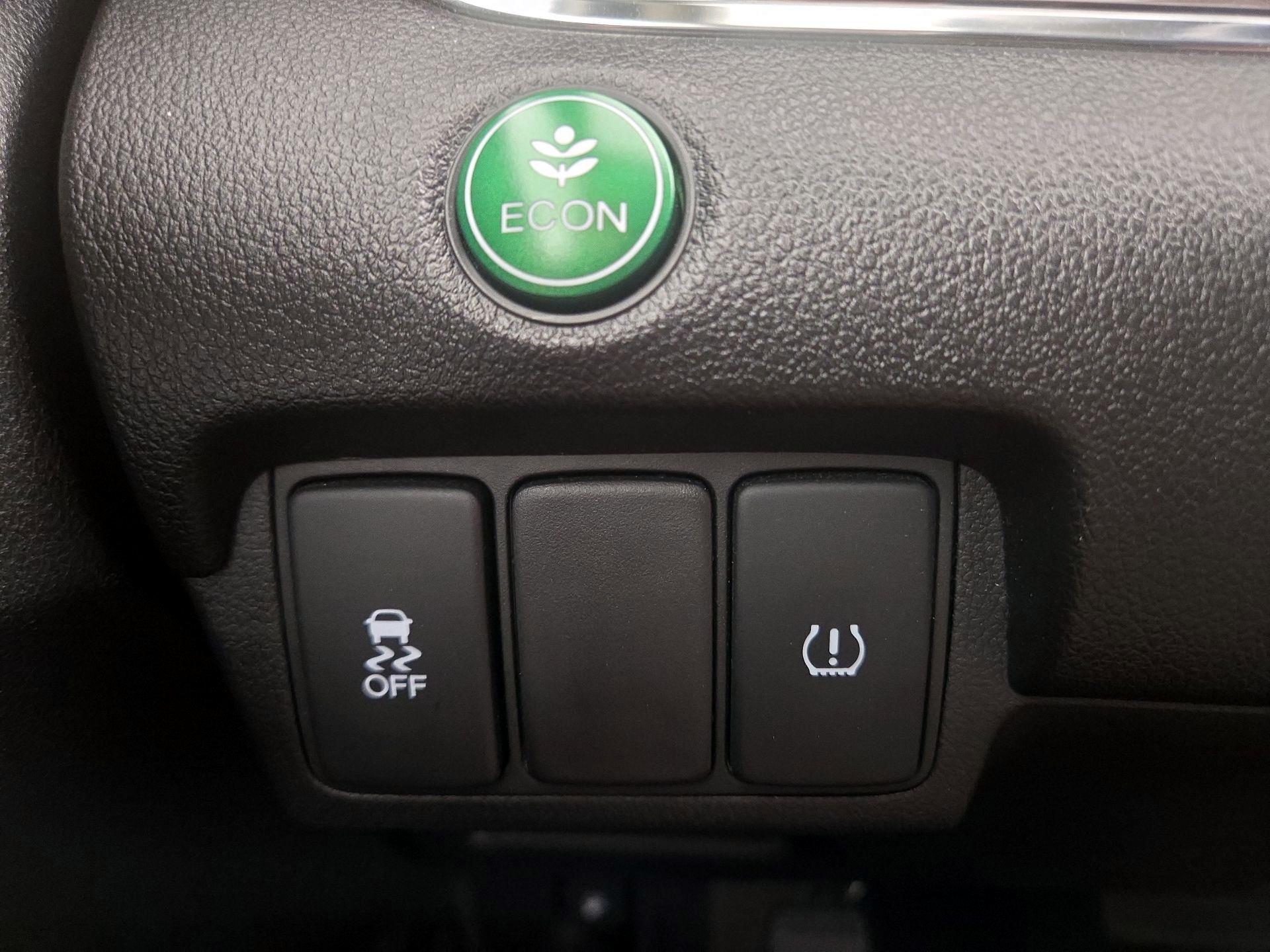 Thumbnail: 2016 Honda CR-V - 13