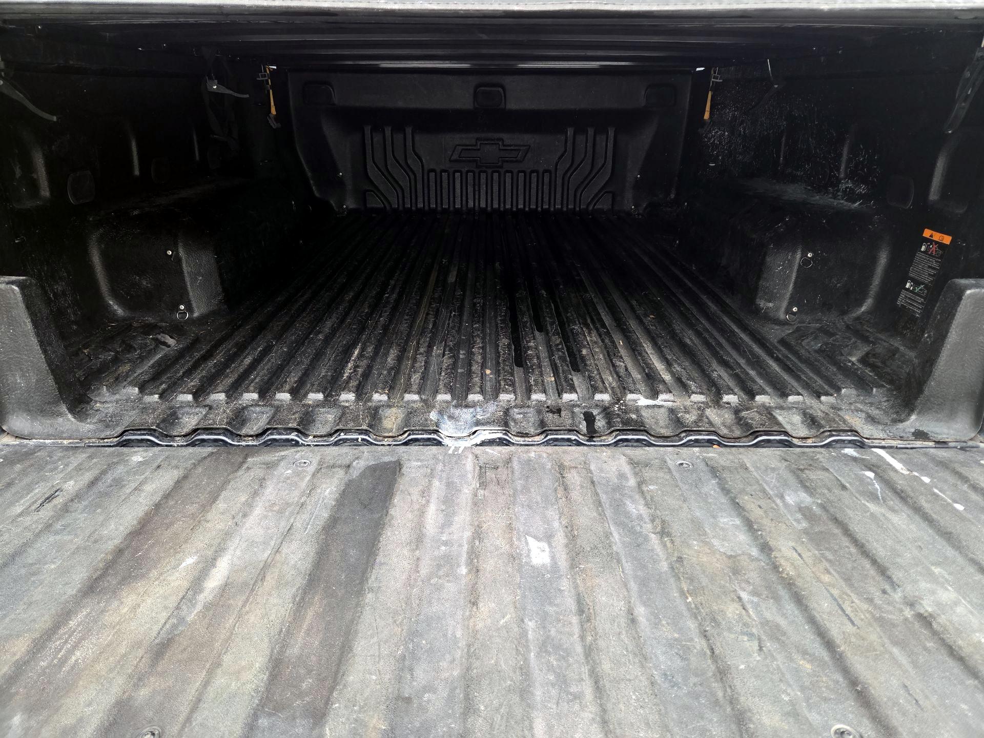 Thumbnail: 2021 Chevrolet Silverado 1500 - 19