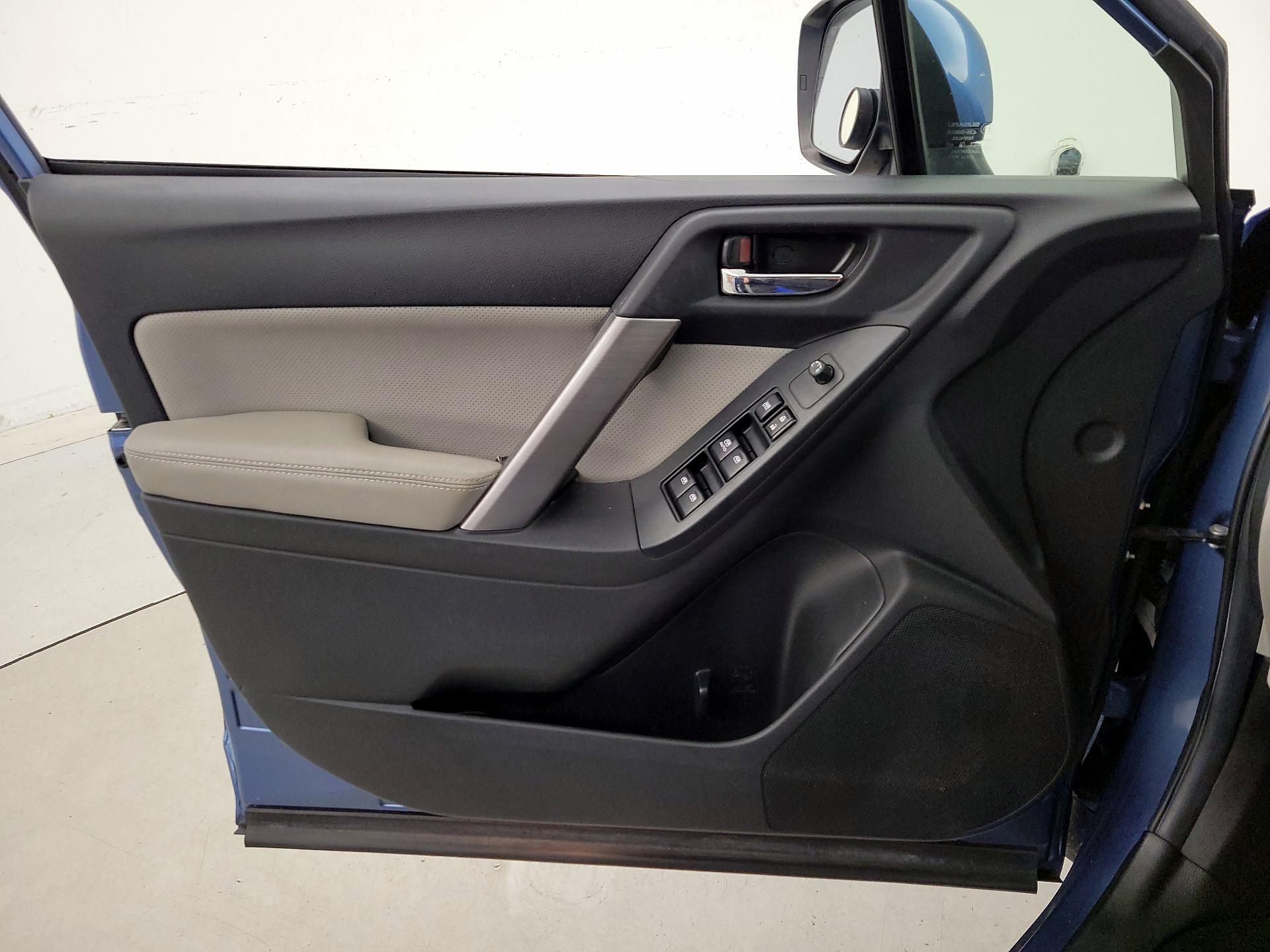Thumbnail: 2015 Subaru Forester - 12