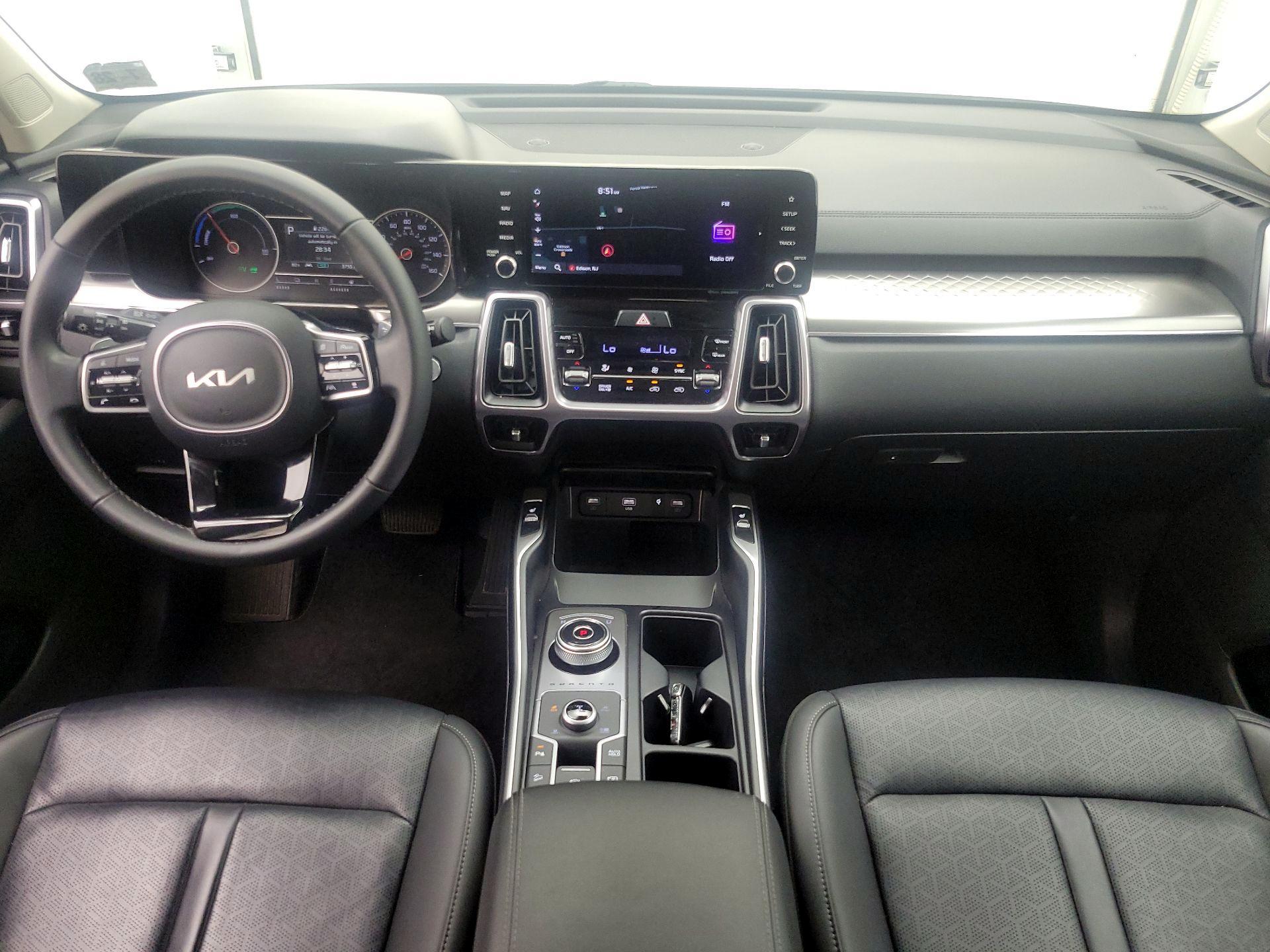 Thumbnail: 2023 Kia Sorento - 9