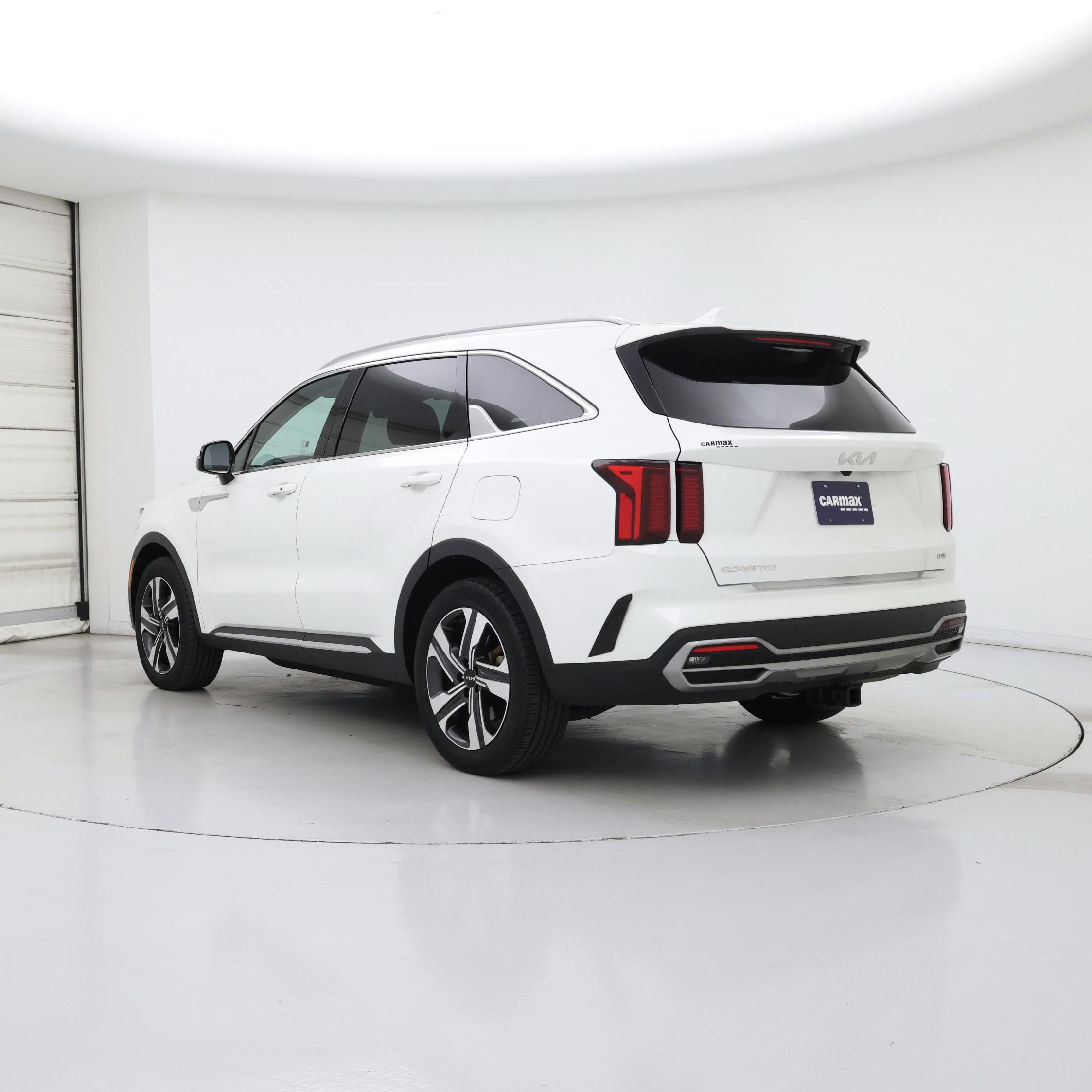 Thumbnail: 2023 Kia Sorento - 2