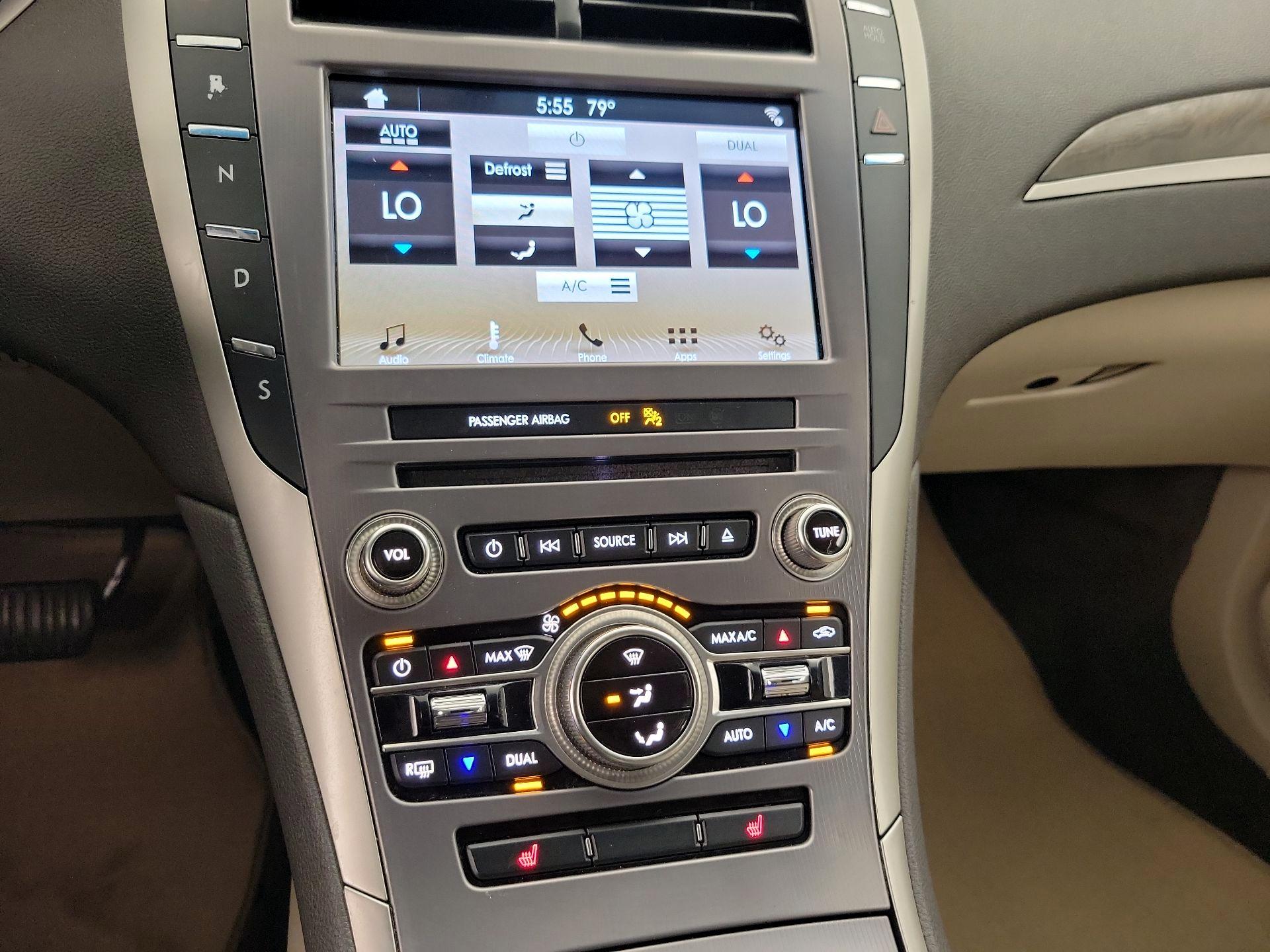 Thumbnail: 2017 Lincoln MKZ - 16