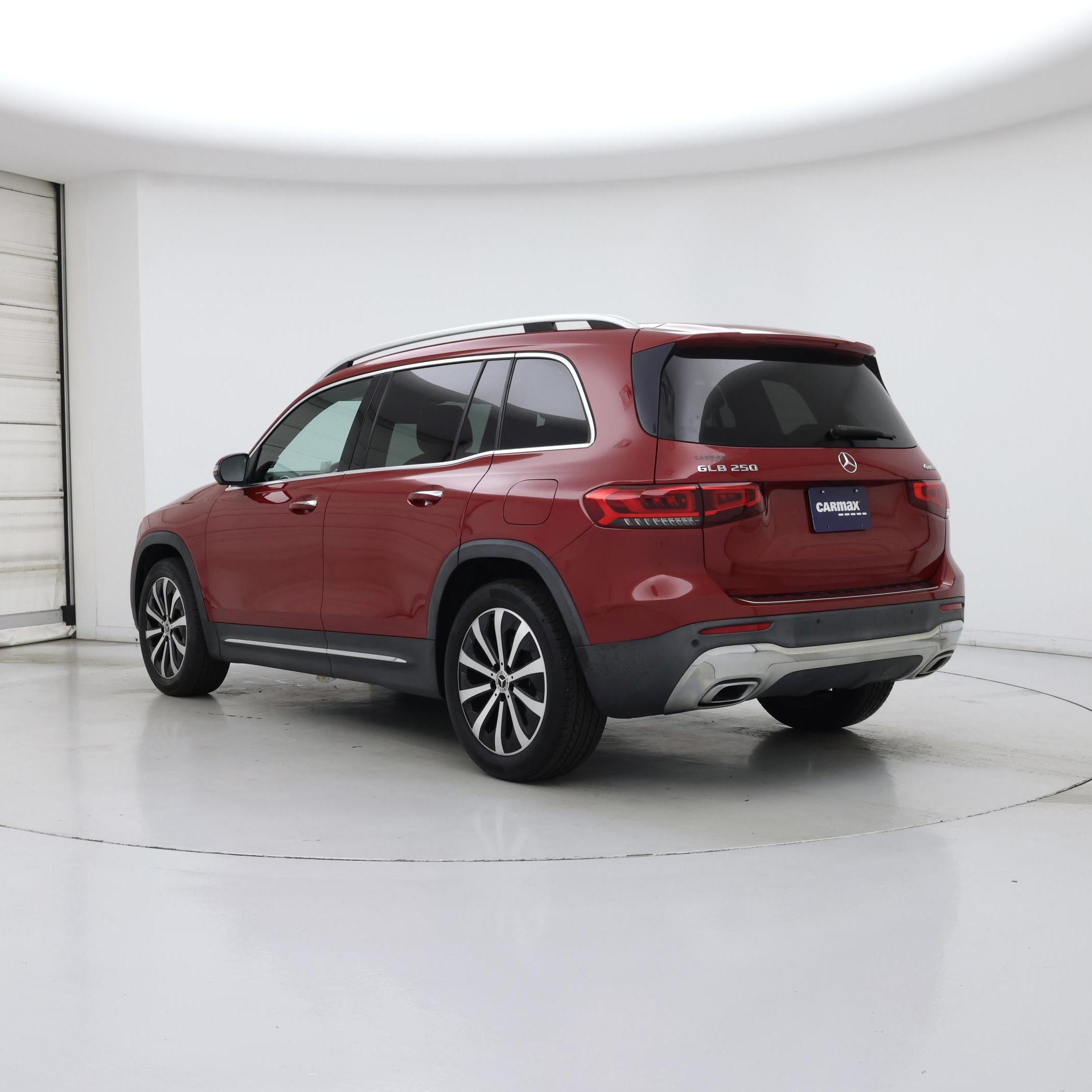 Thumbnail: 2020 Mercedes-Benz GLB - 2