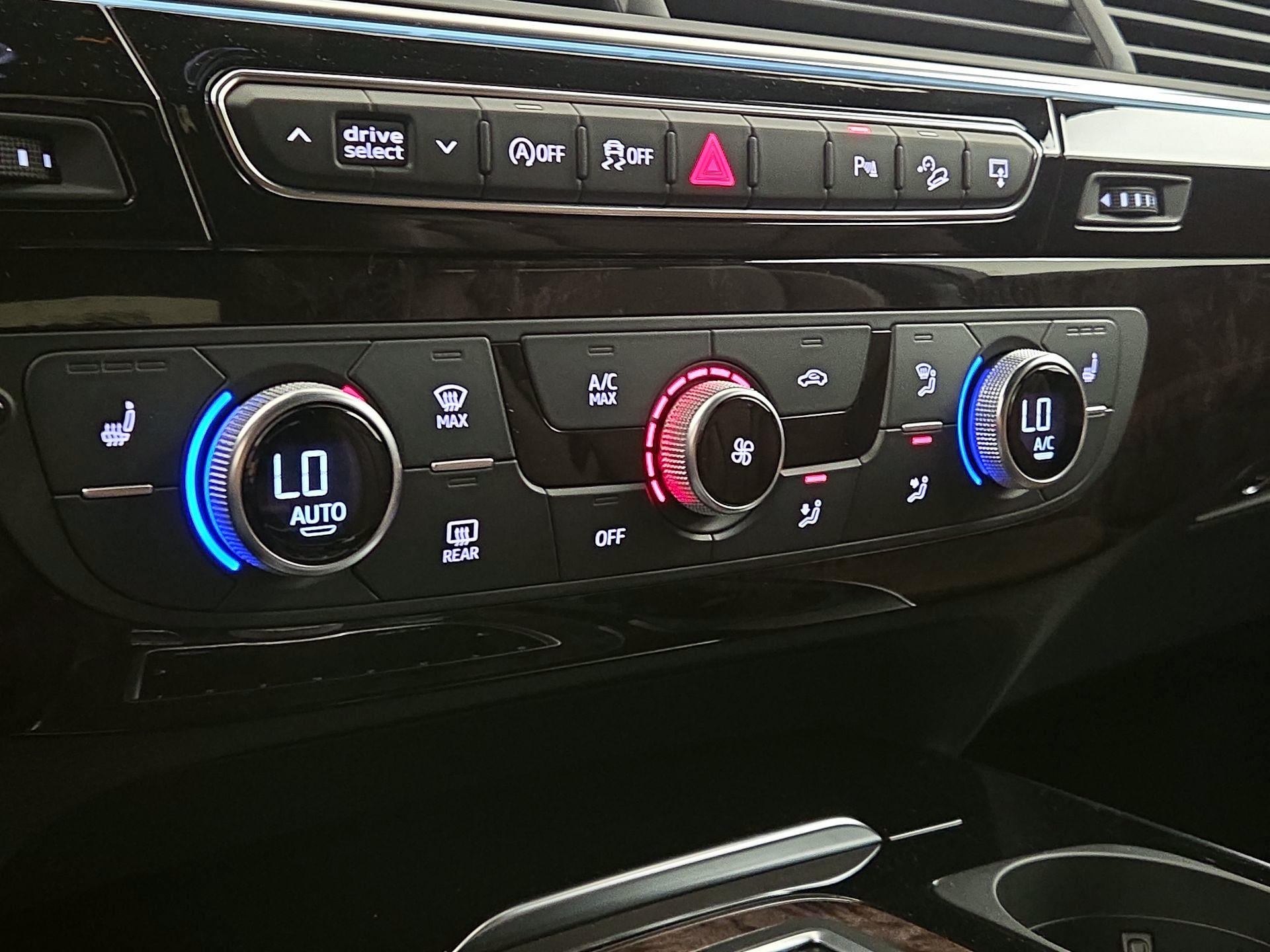 Thumbnail: 2017 Audi Q7 - 17