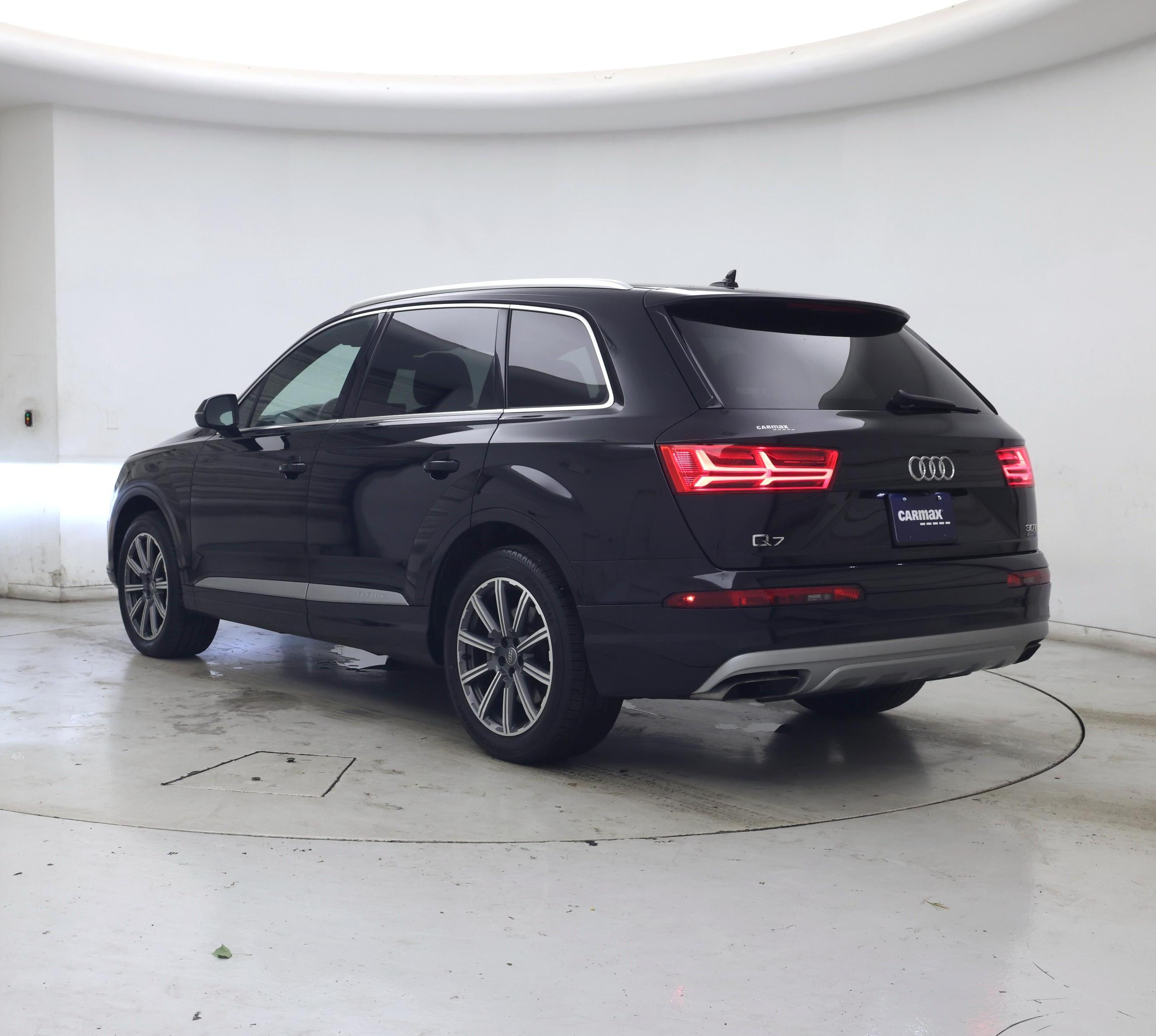 Thumbnail: 2017 Audi Q7 - 2