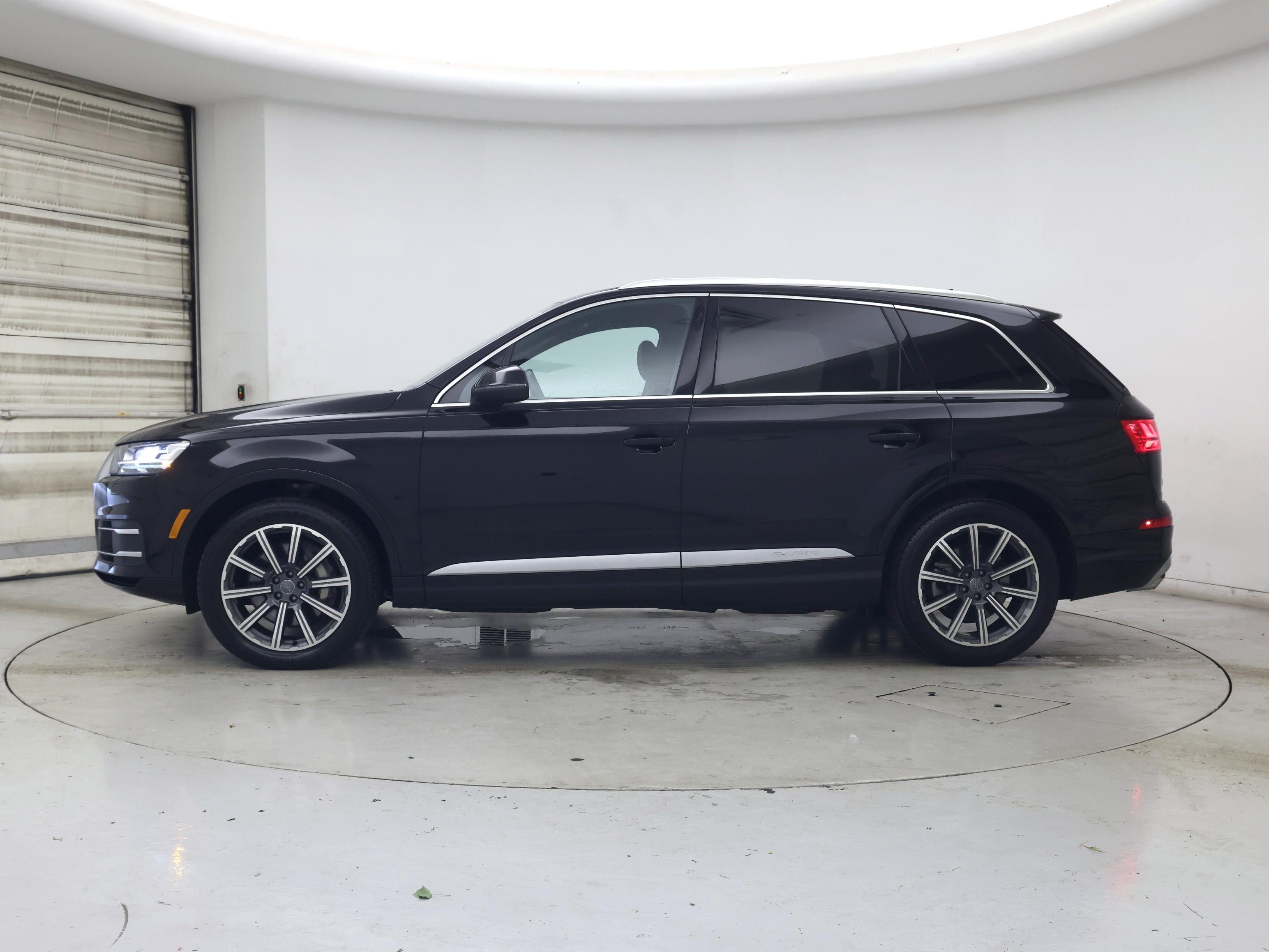 Thumbnail: 2017 Audi Q7 - 3