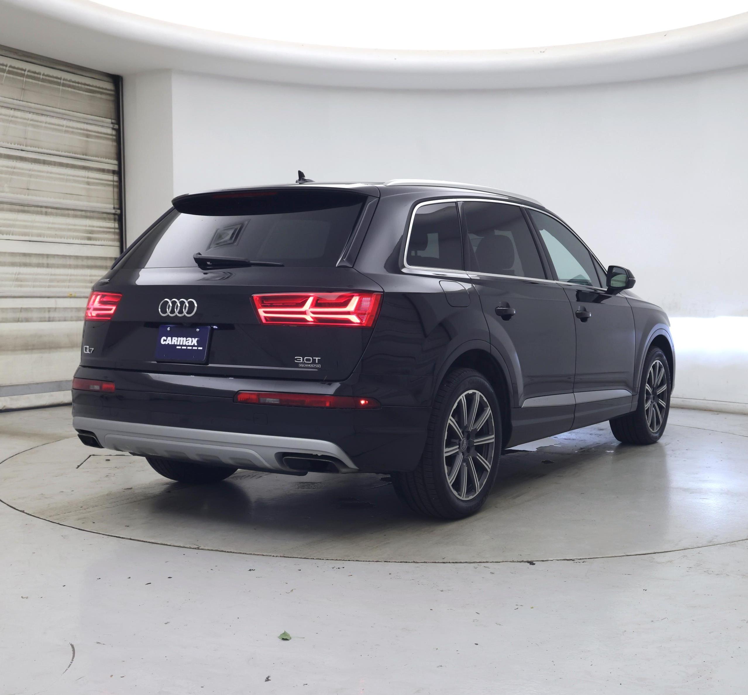 Thumbnail: 2017 Audi Q7 - 8