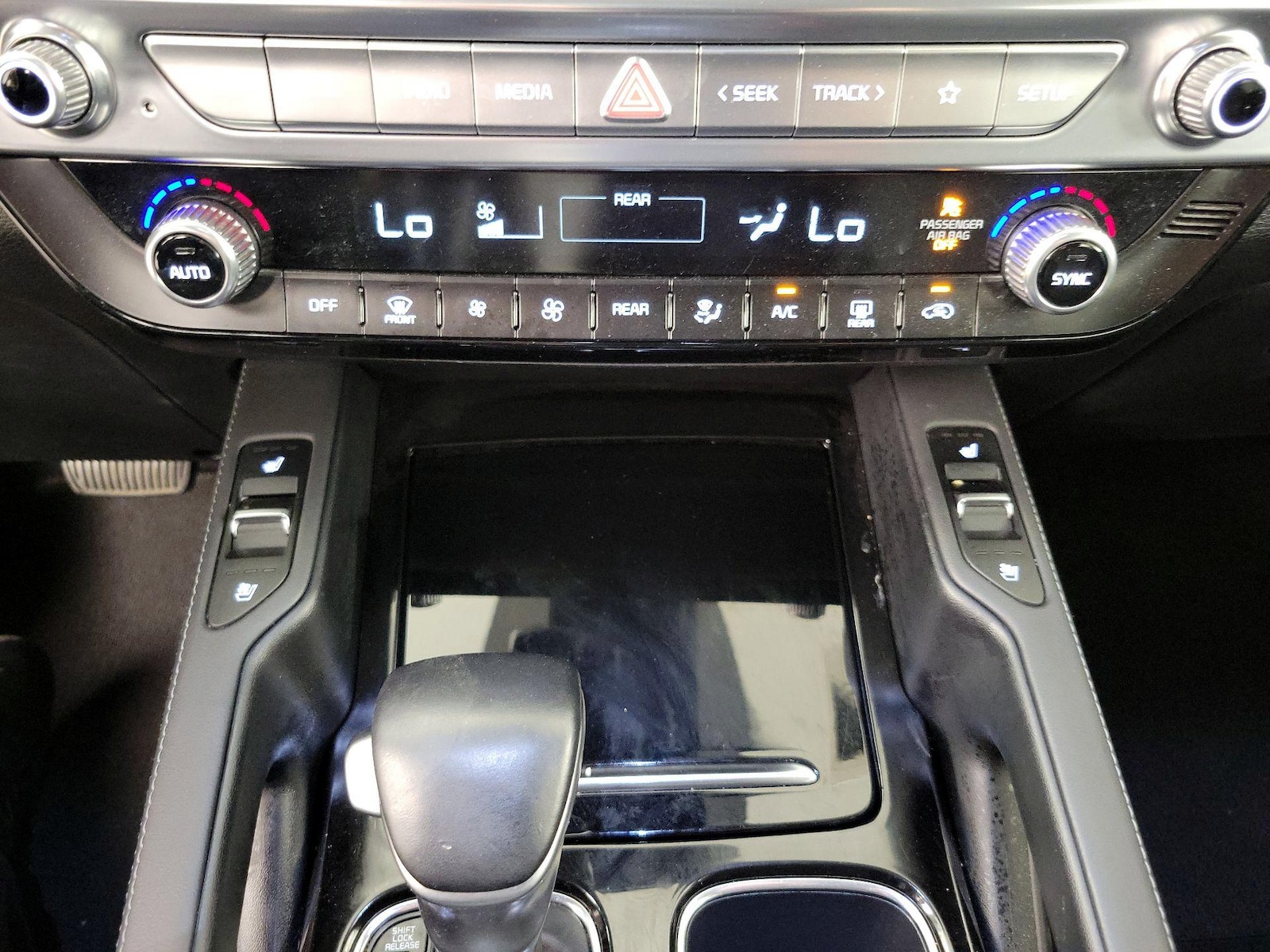 2022 Kia Telluride EX - Photo 18