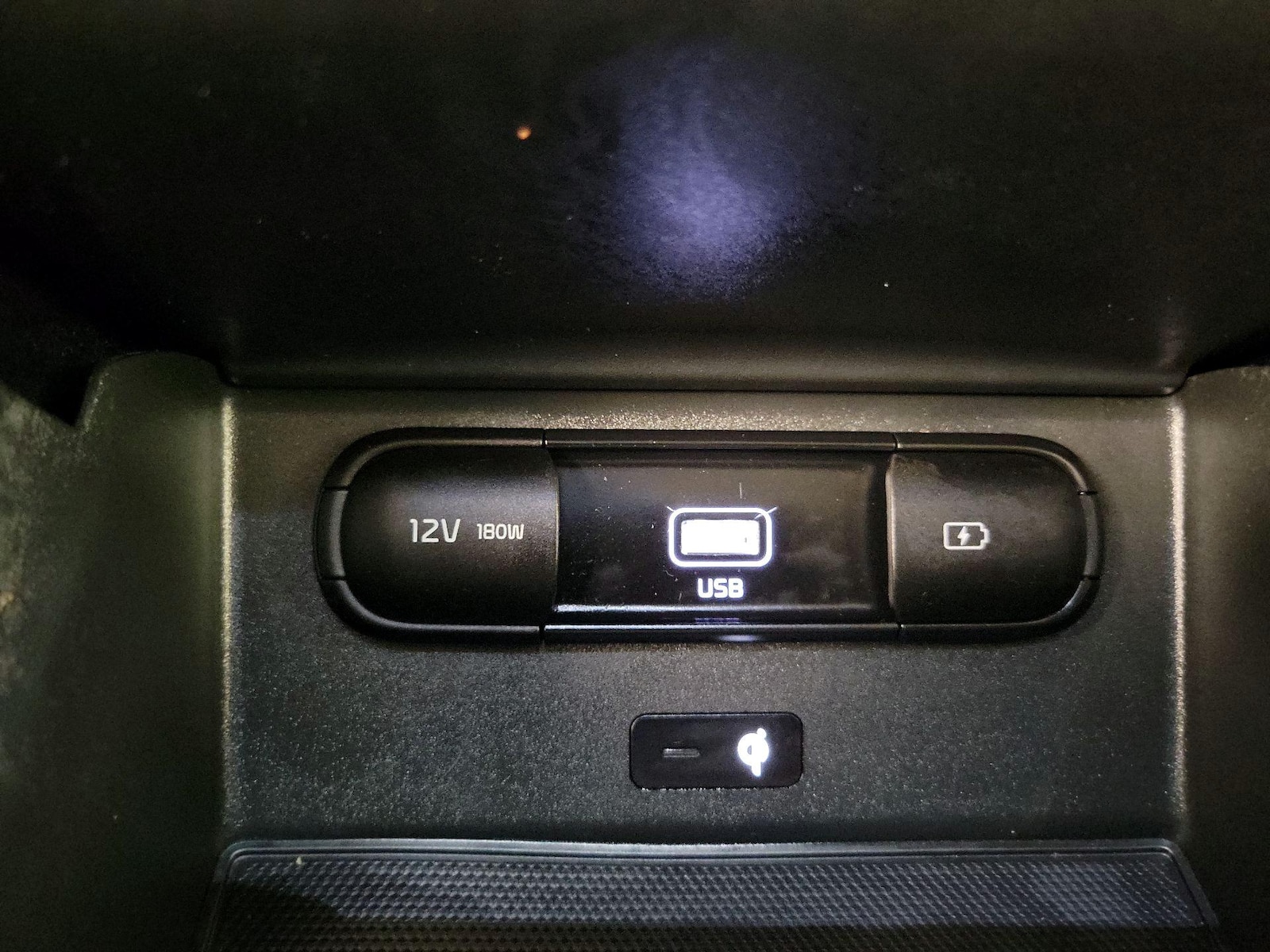 2022 Kia Telluride EX - Photo 20