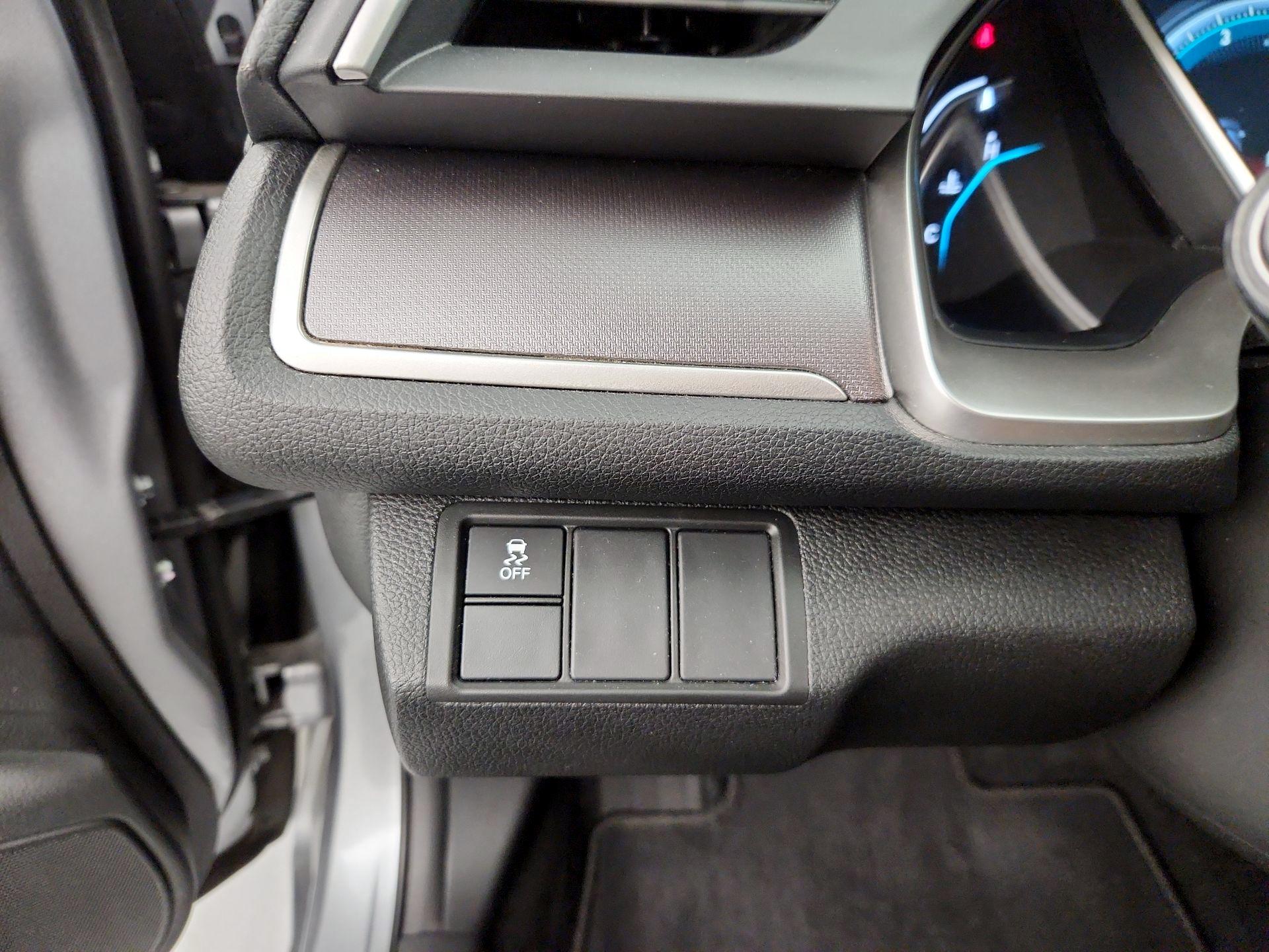 Thumbnail: 2016 Honda Civic - 13