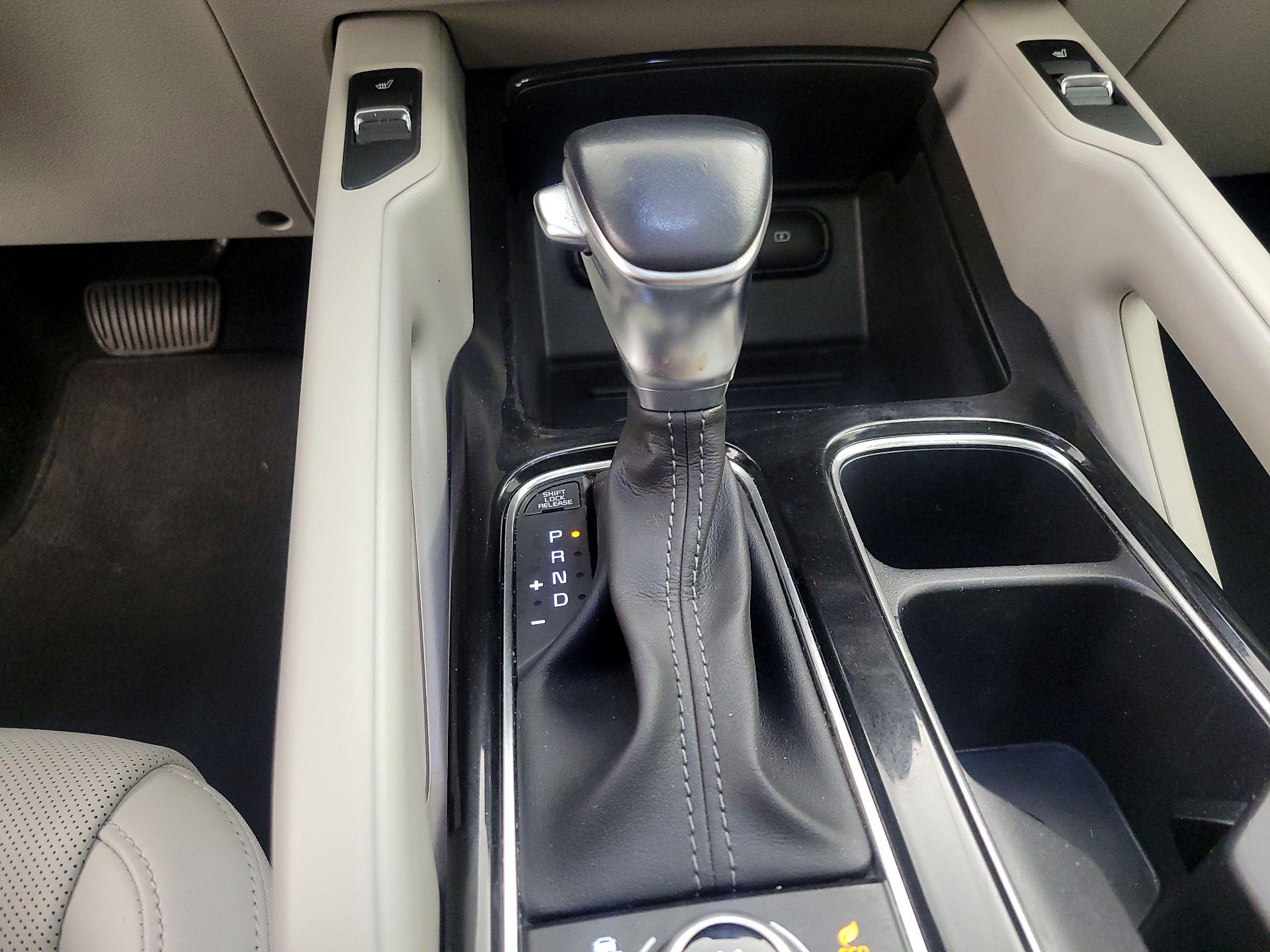Thumbnail: 2022 Kia Telluride - 18