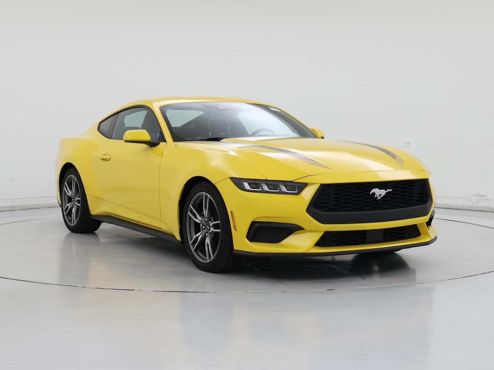 2024 Ford Mustang EcoBoost - Photo 2