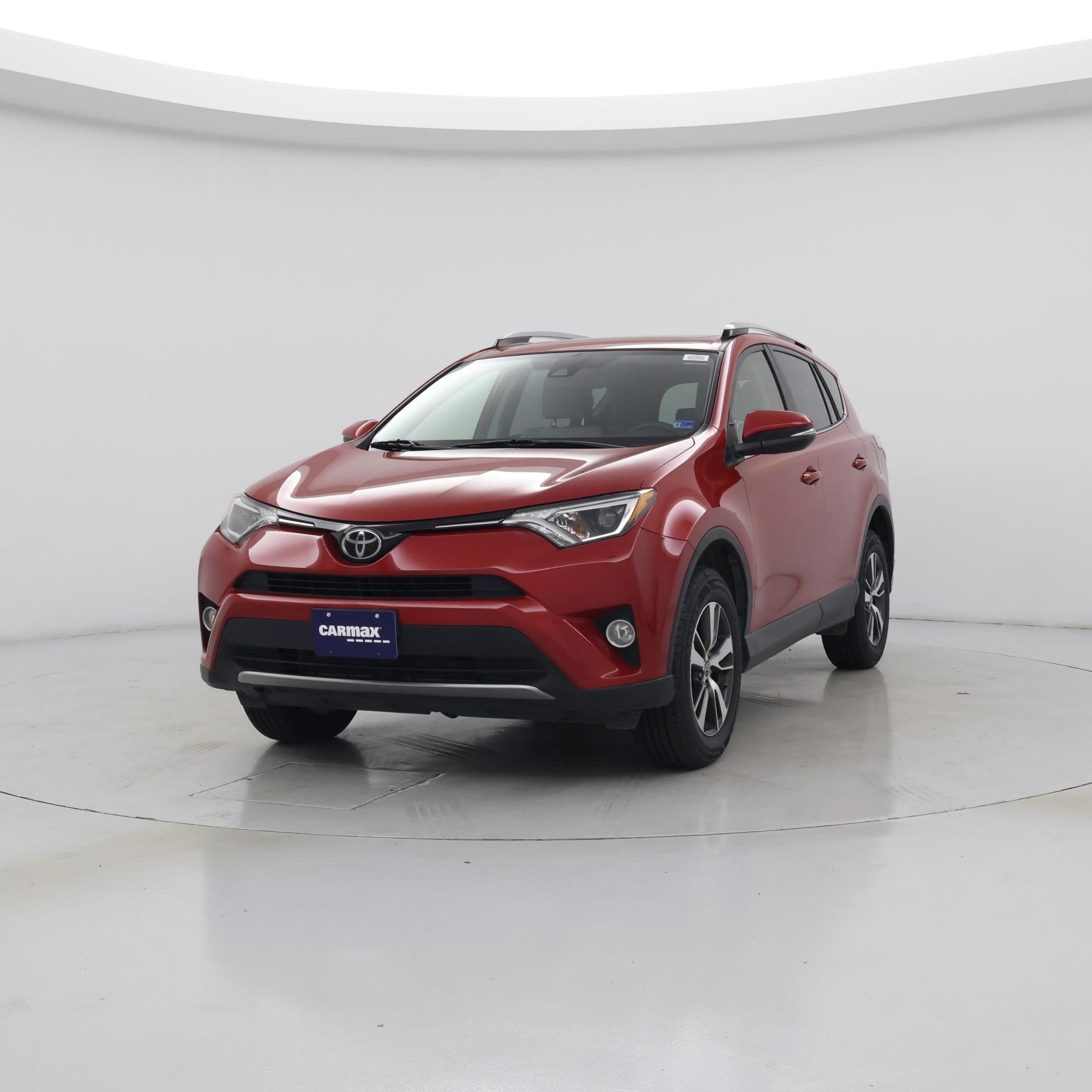 Thumbnail: 2017 Toyota RAV4 - 4