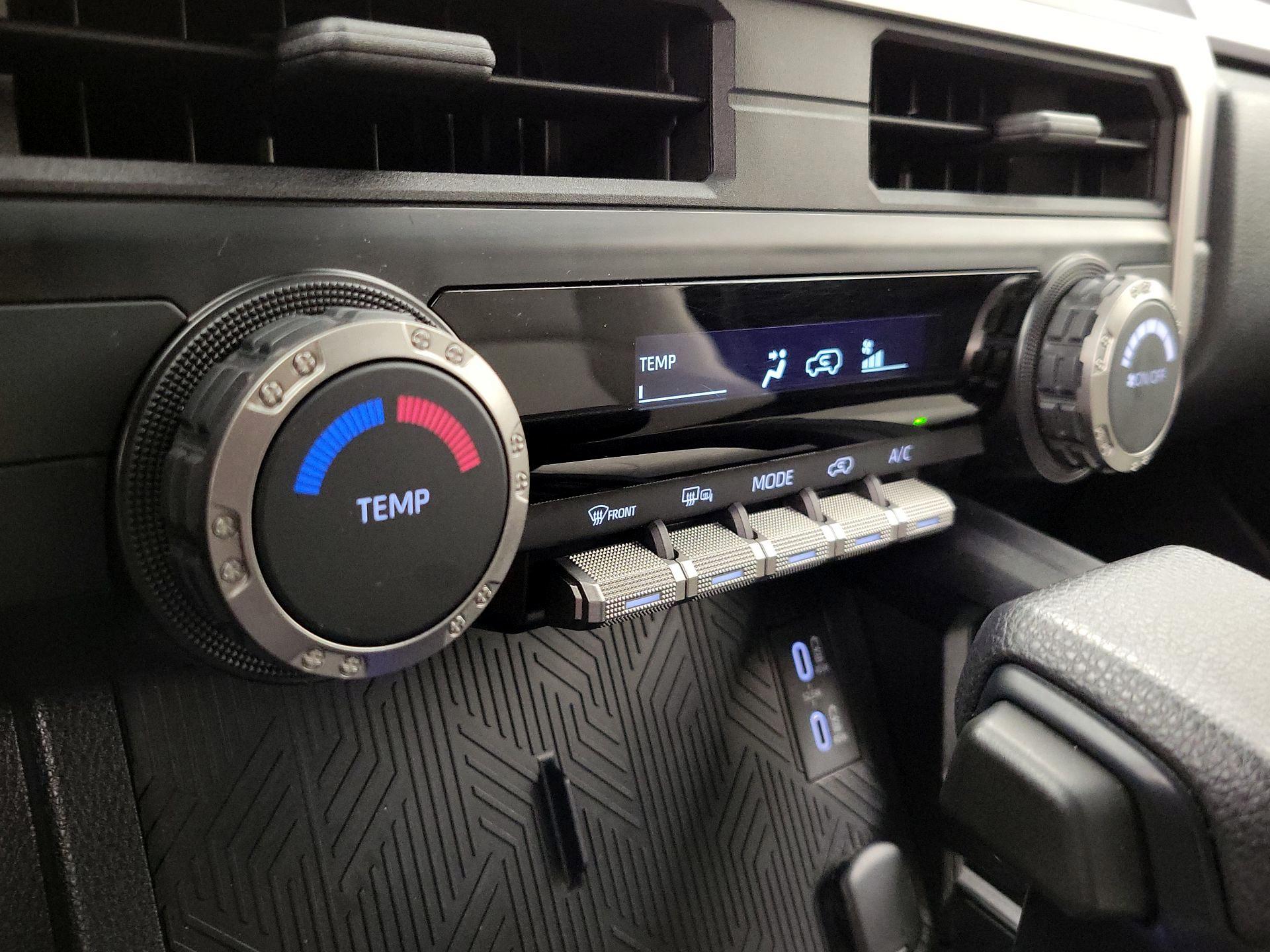 Thumbnail: 2025 Toyota 4Runner - 16