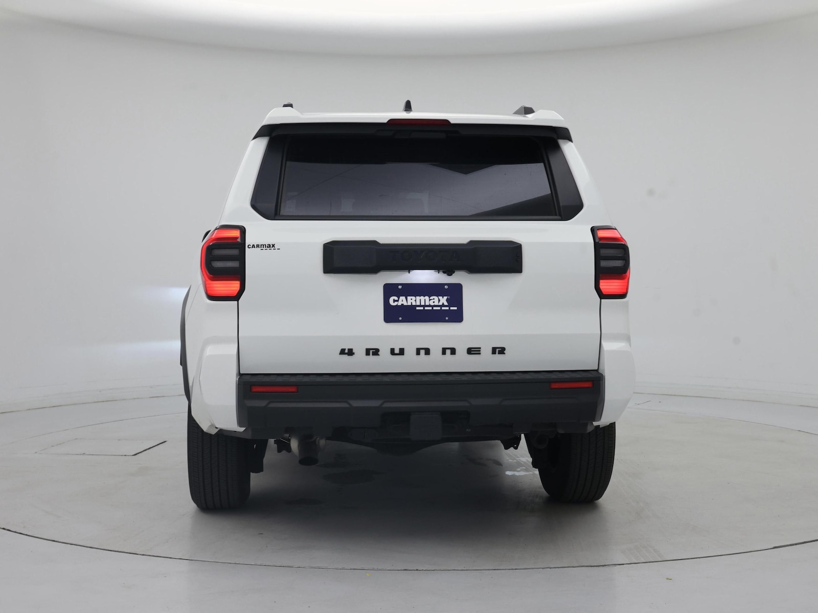 2025 Toyota 4Runner SR5 - Photo 7