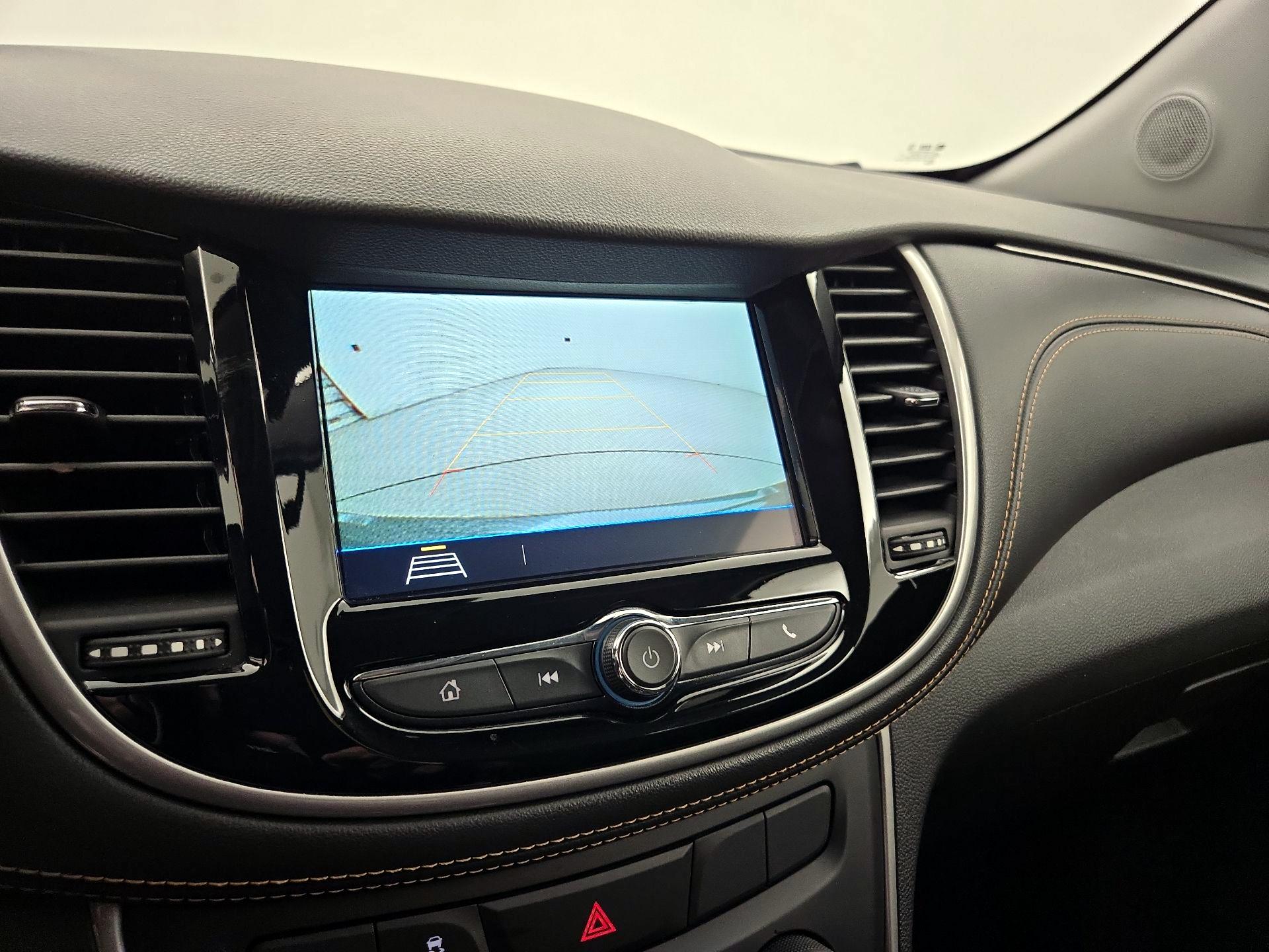 Thumbnail: 2019 Chevrolet Trax - 14