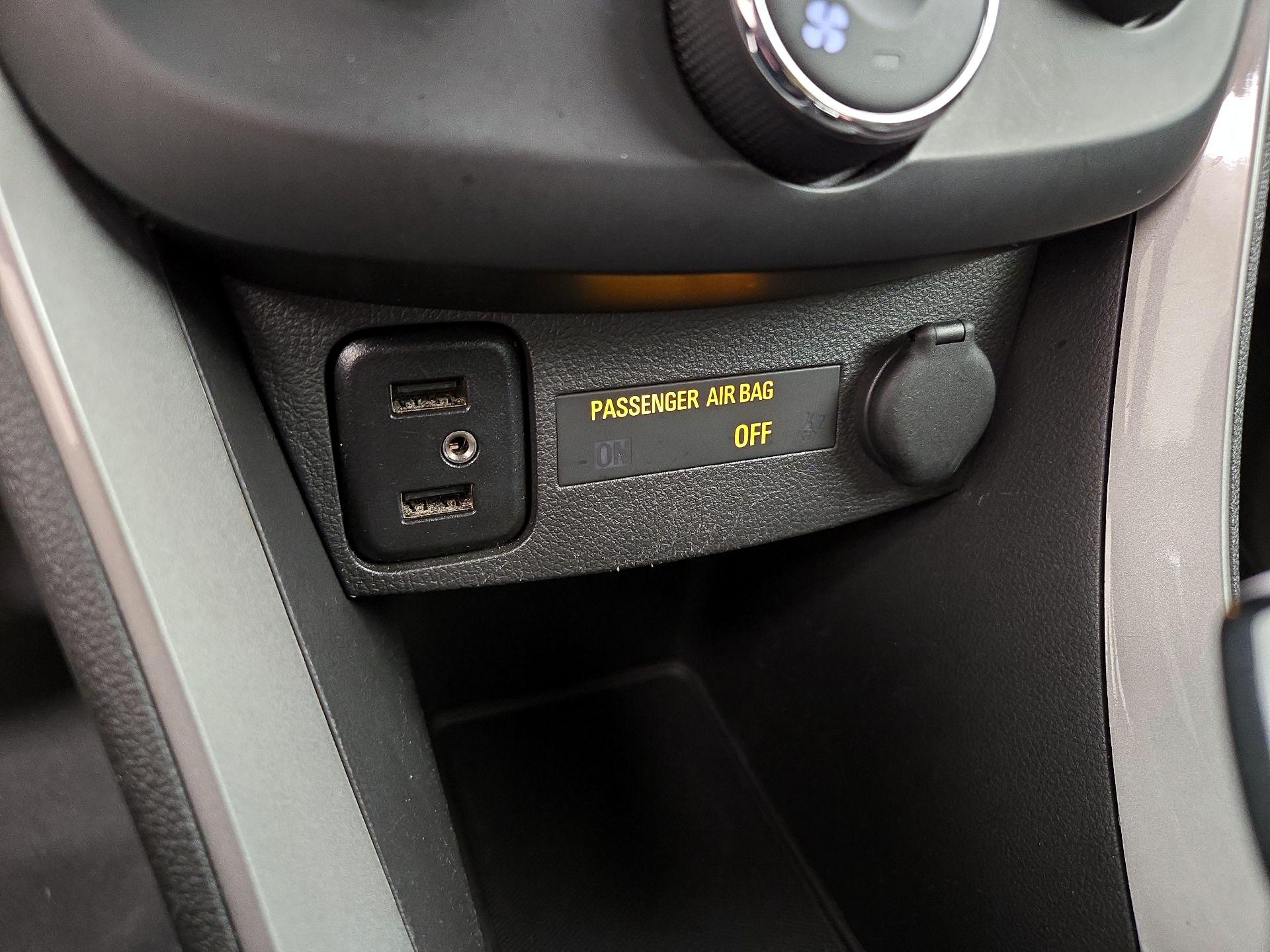 Thumbnail: 2019 Chevrolet Trax - 18