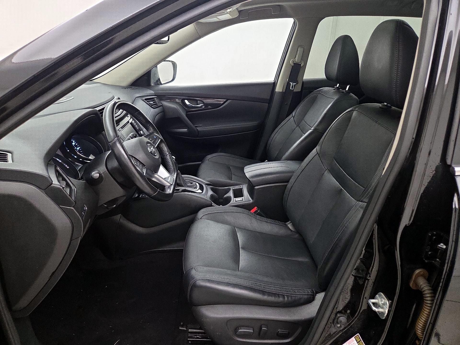 Thumbnail: 2018 Nissan Rogue - 11