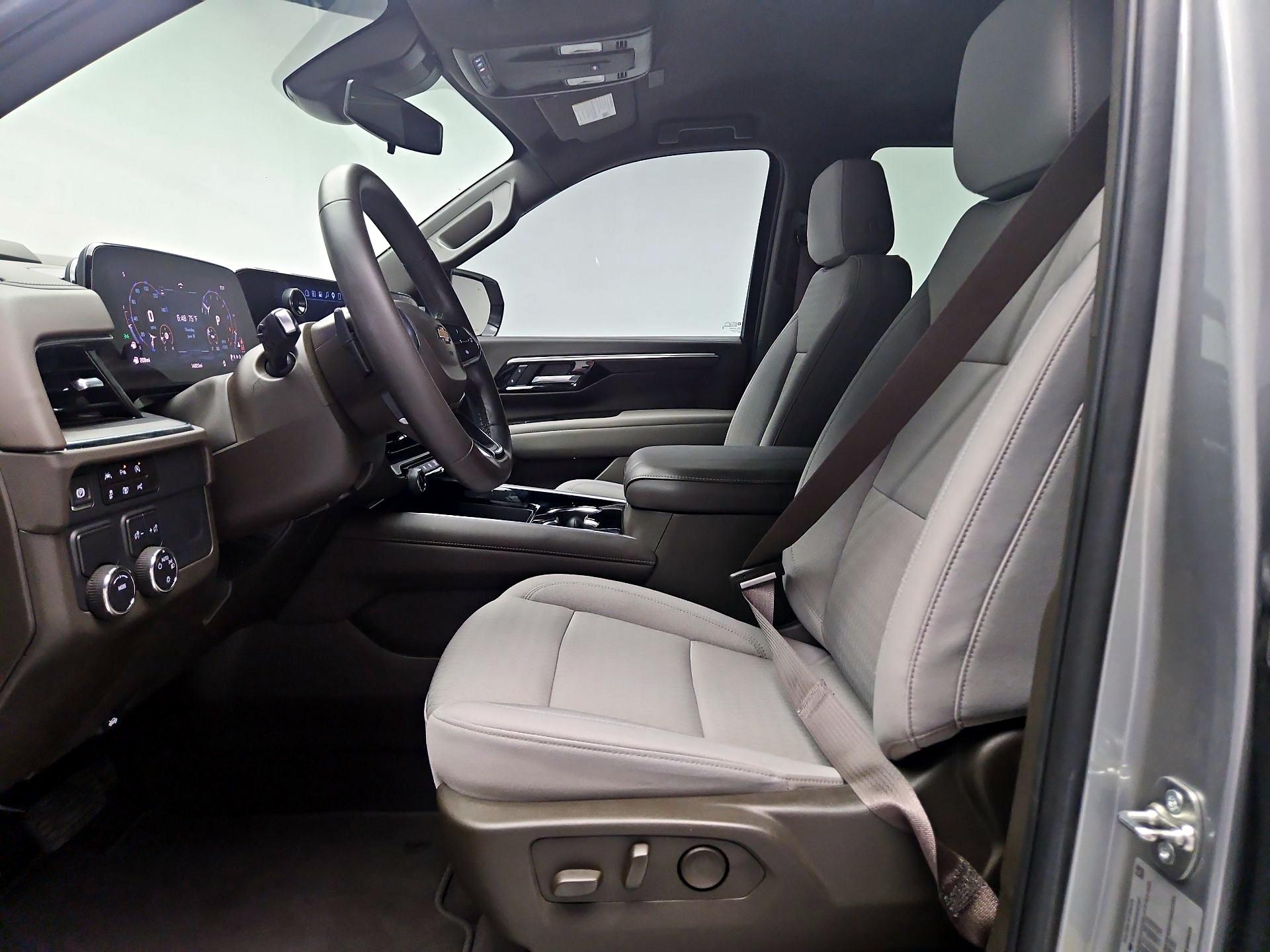 Thumbnail: 2025 Chevrolet Tahoe - 9