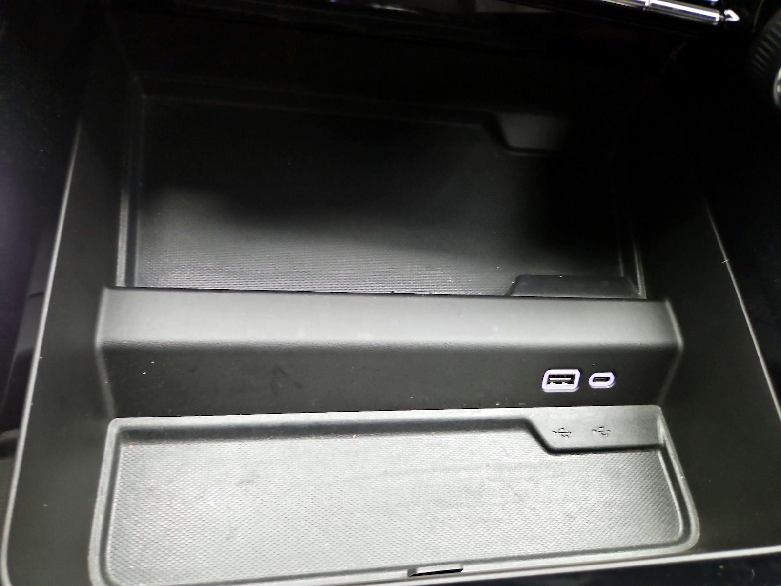 2025 Chevrolet Tahoe LS - Photo 19