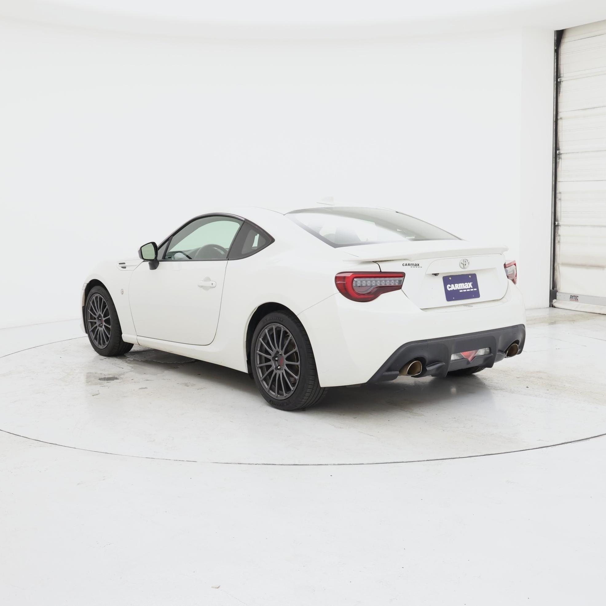 Thumbnail: 2017 Toyota 86 - 2