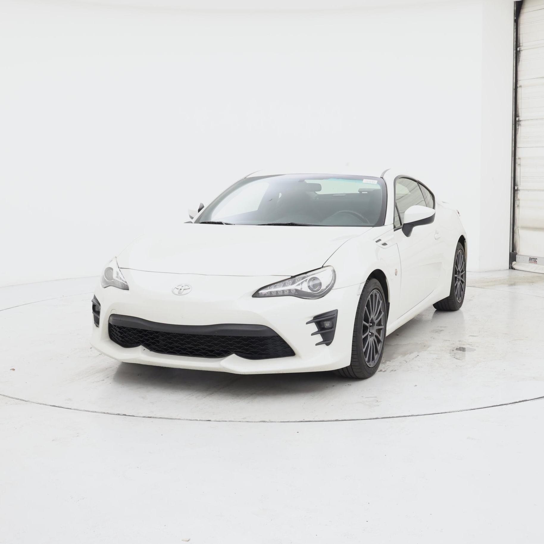 Thumbnail: 2017 Toyota 86 - 4