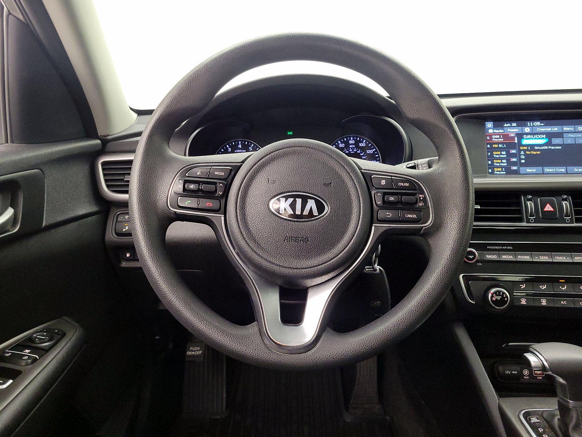 Thumbnail: 2018 Kia Optima - 10