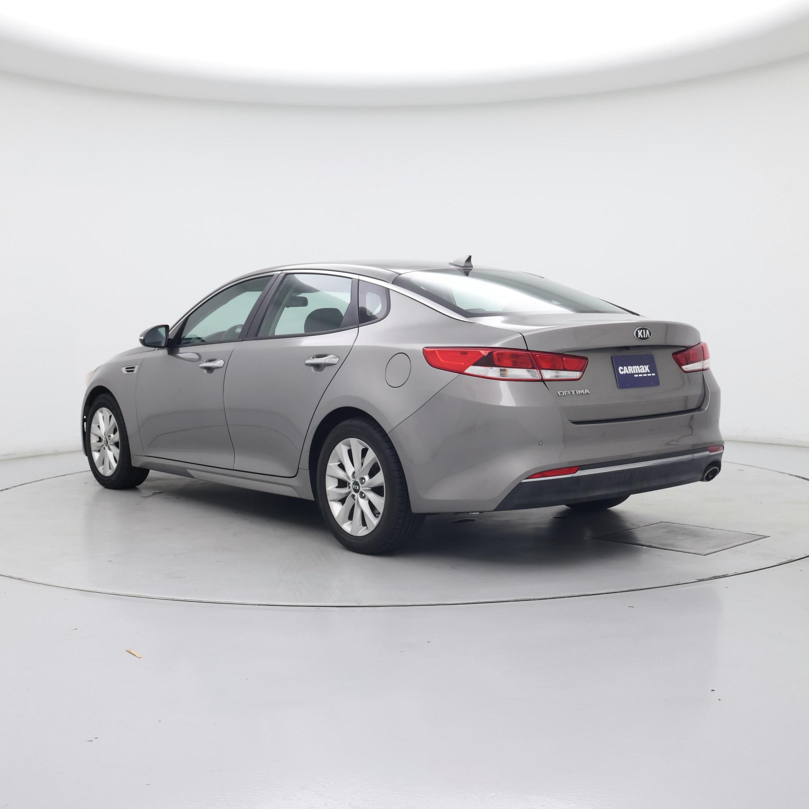 Thumbnail: 2018 Kia Optima - 2