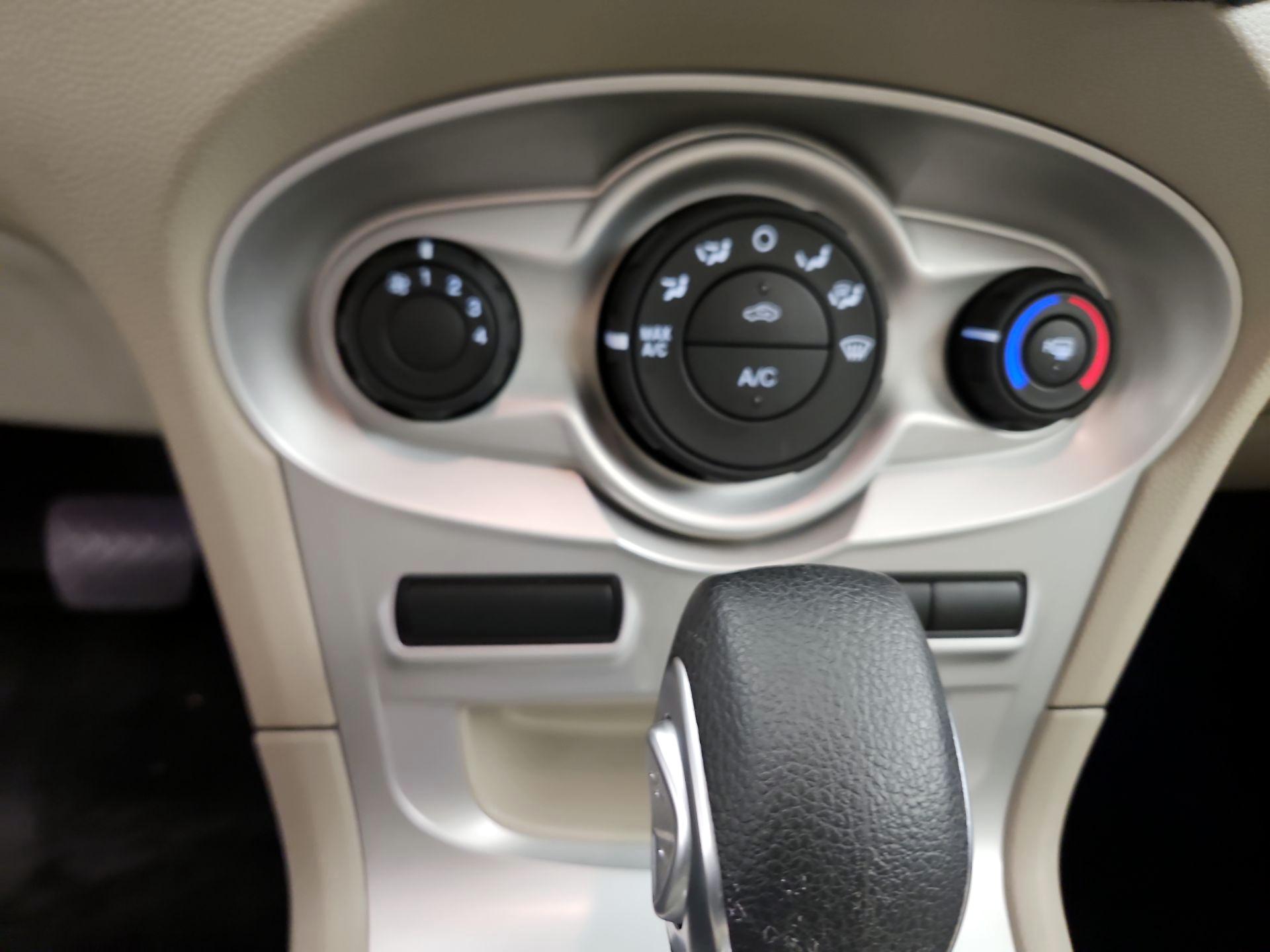 Thumbnail: 2017 Ford Fiesta - 15